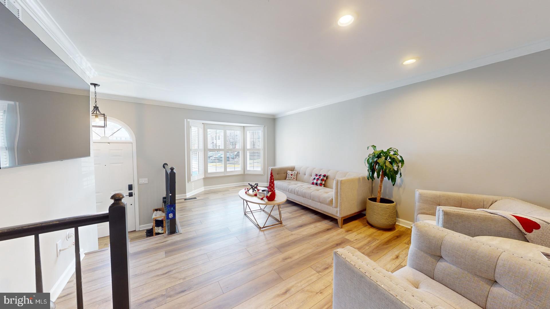 KINGSTOWNE - Residential Lease