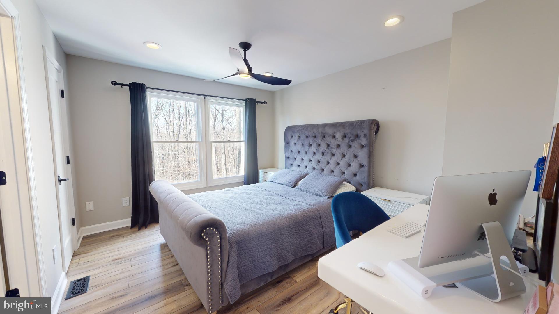 KINGSTOWNE - Residential Lease