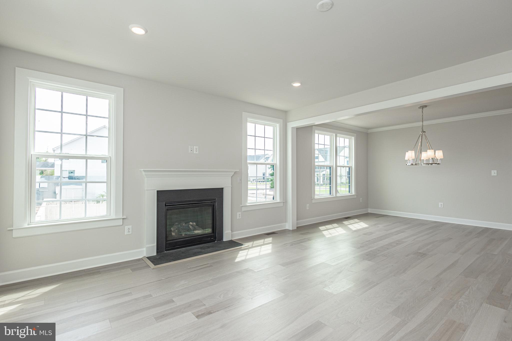 MAYFIELD - Residential