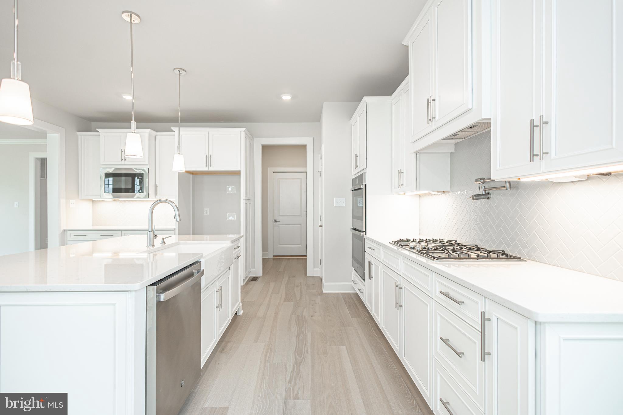 MAYFIELD - Residential