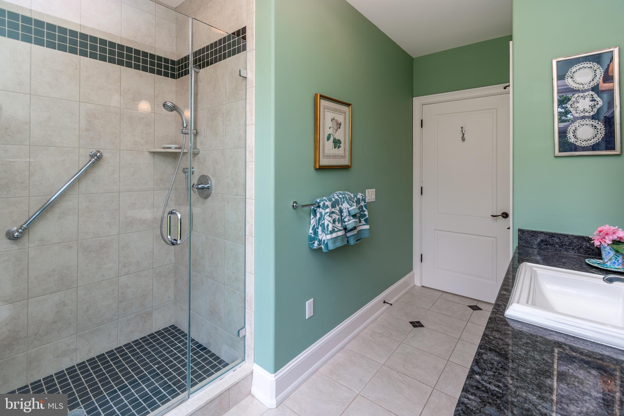 WATERVIEW PLACE - Residential