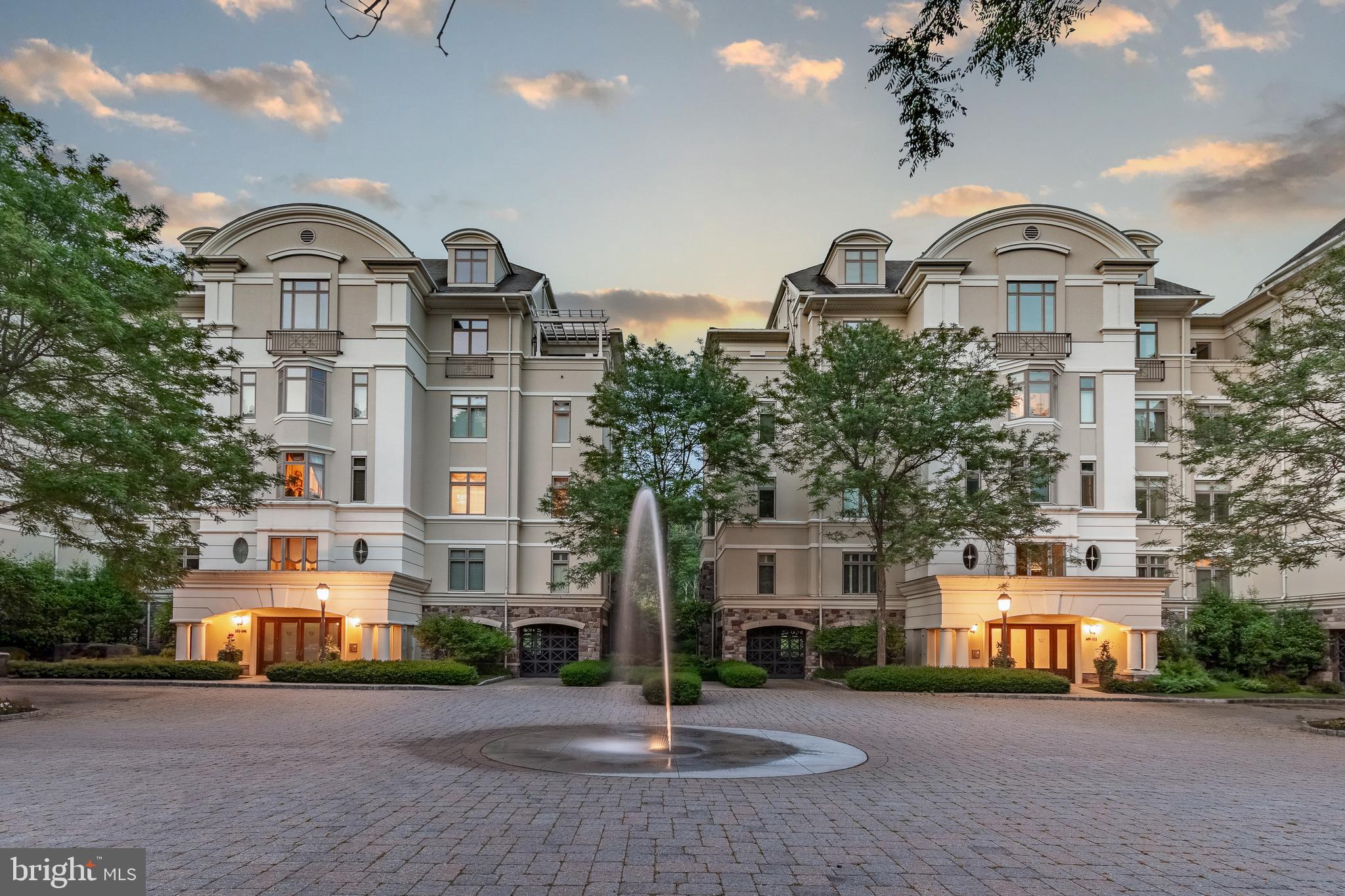 WATERVIEW PLACE - Residential