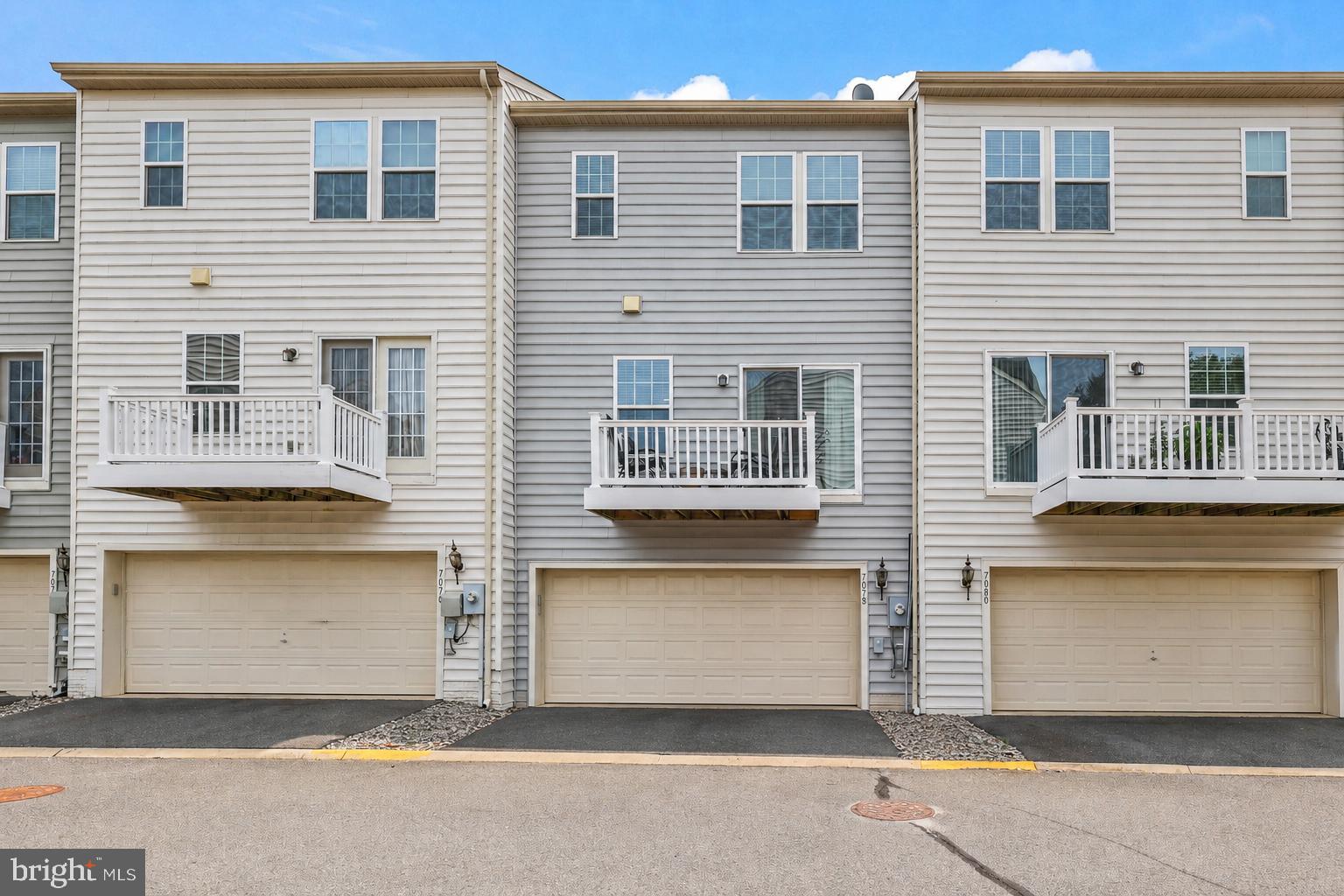 HEATHCOTE COMMONS - Residential