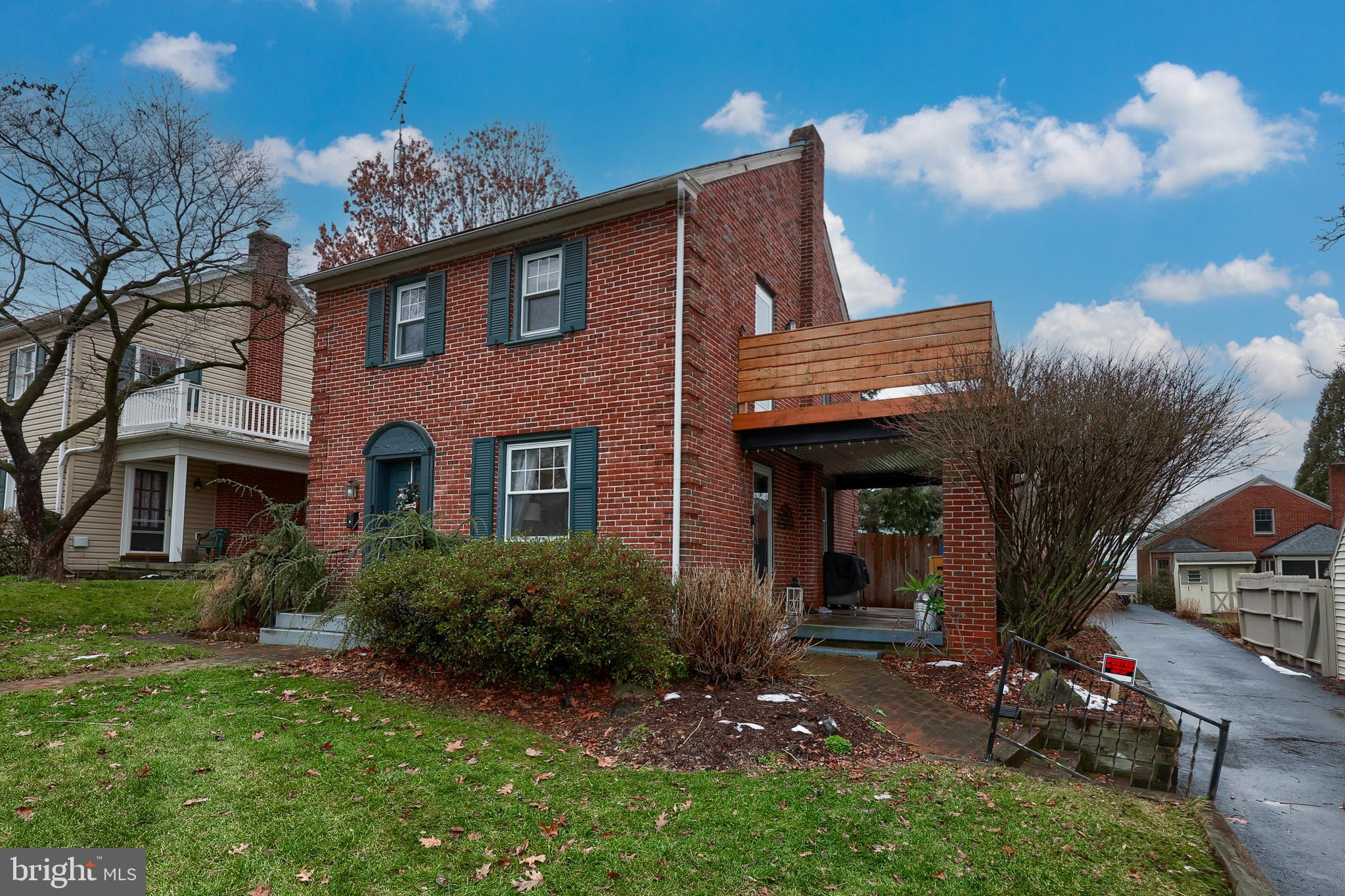 ELIZABETHTOWN BOROUGH - Residential