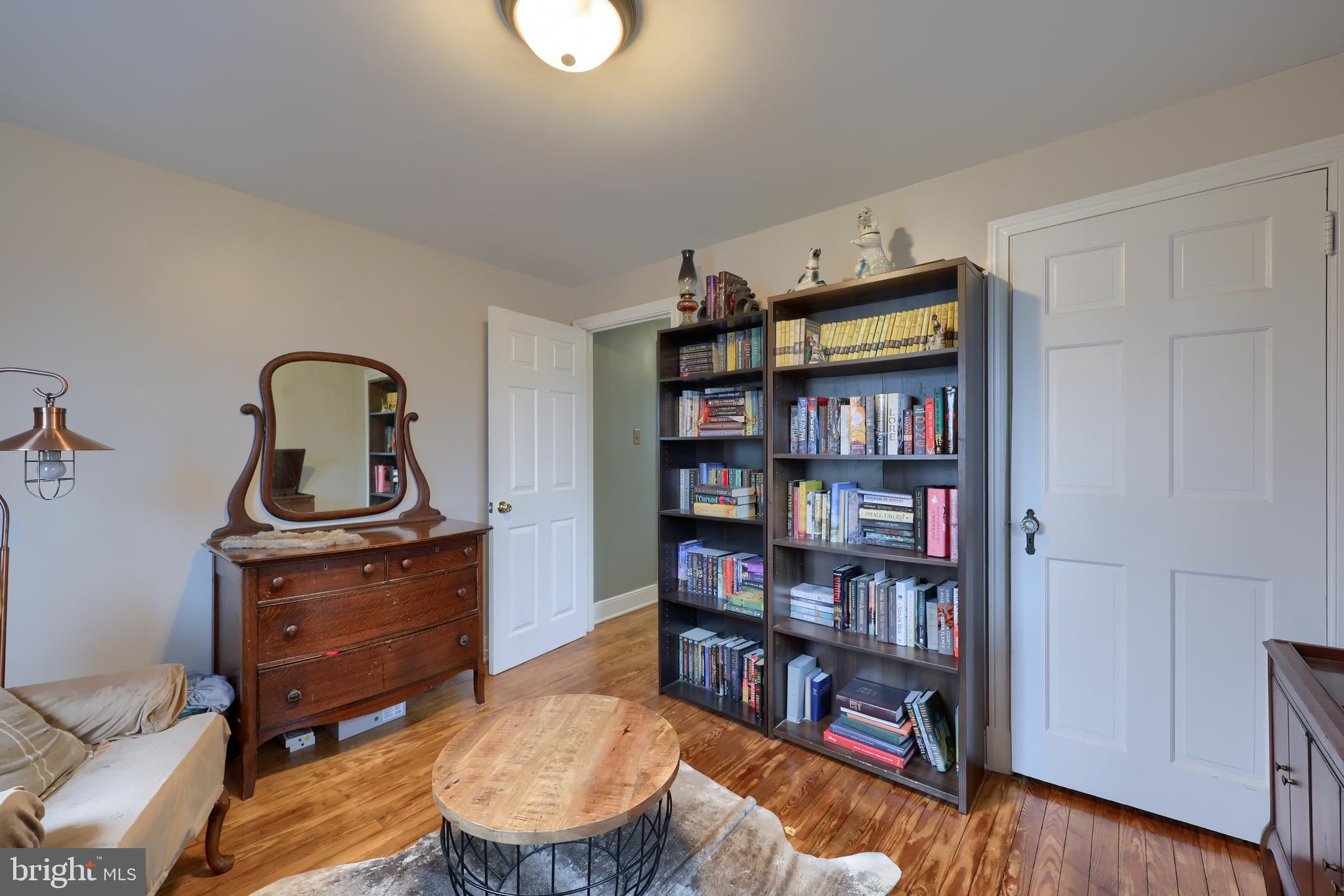 ELIZABETHTOWN BOROUGH - Residential