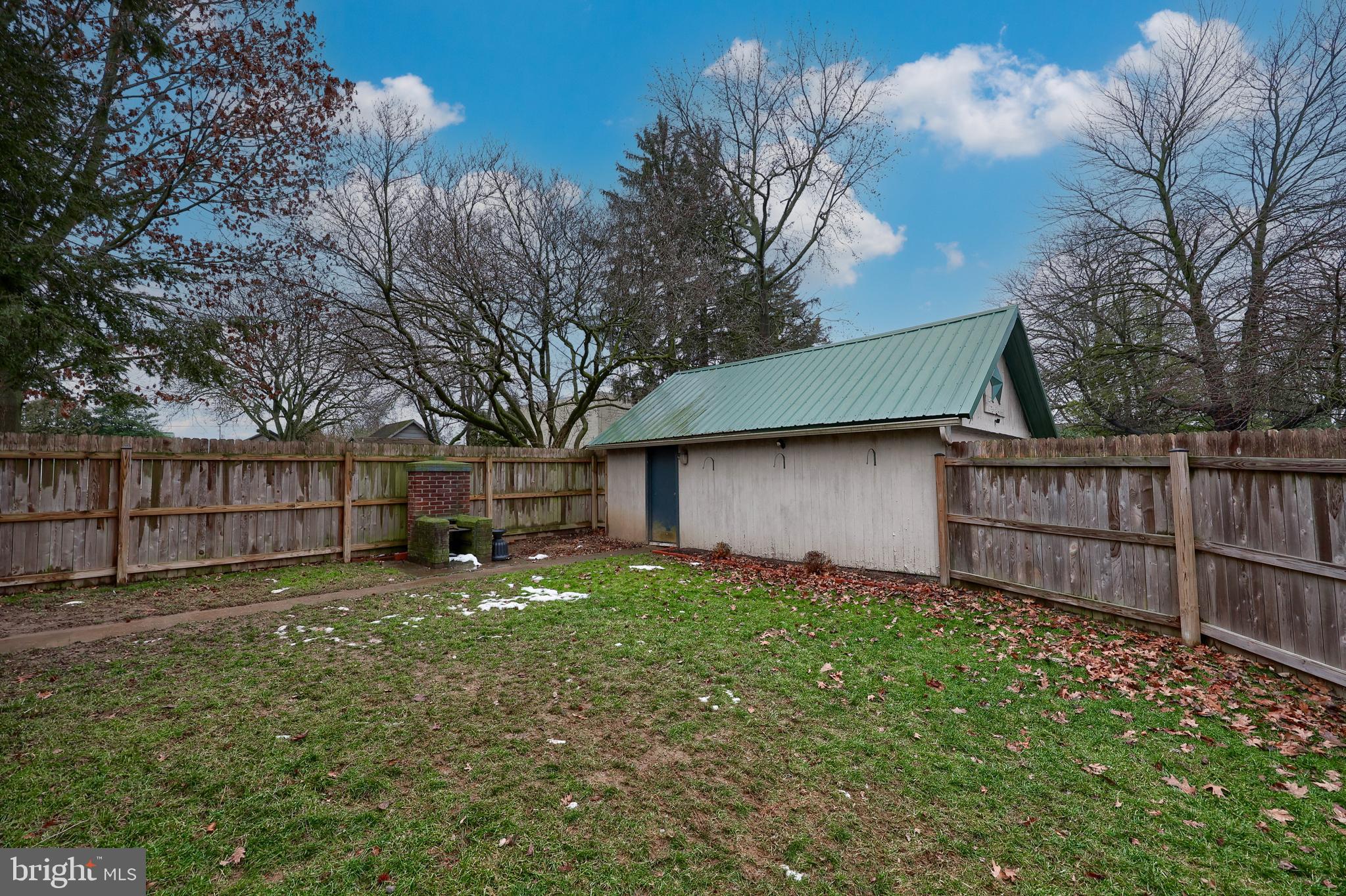 ELIZABETHTOWN BOROUGH - Residential