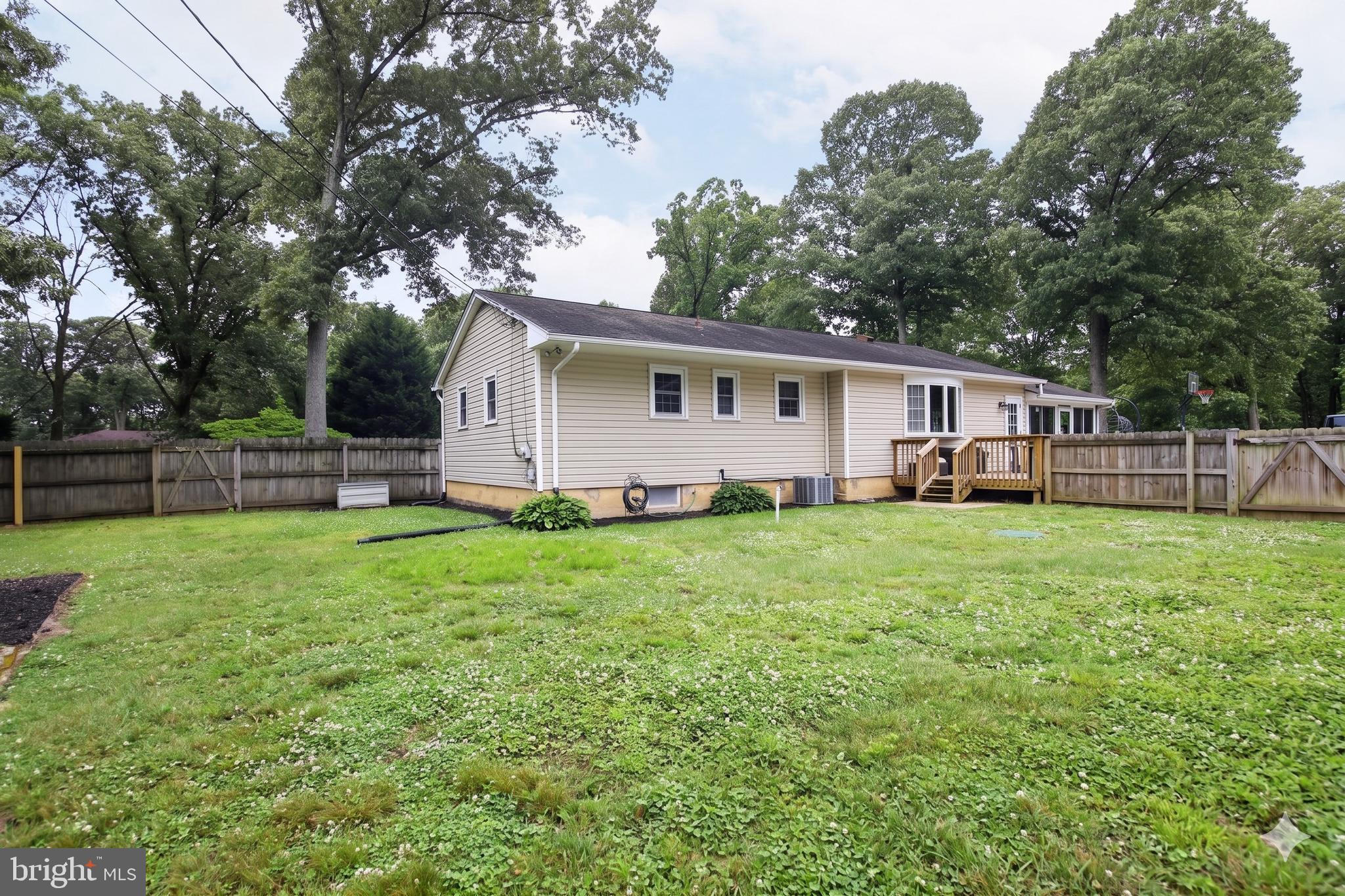 SYLVAN VIEW ON MAGOTHY - Residential