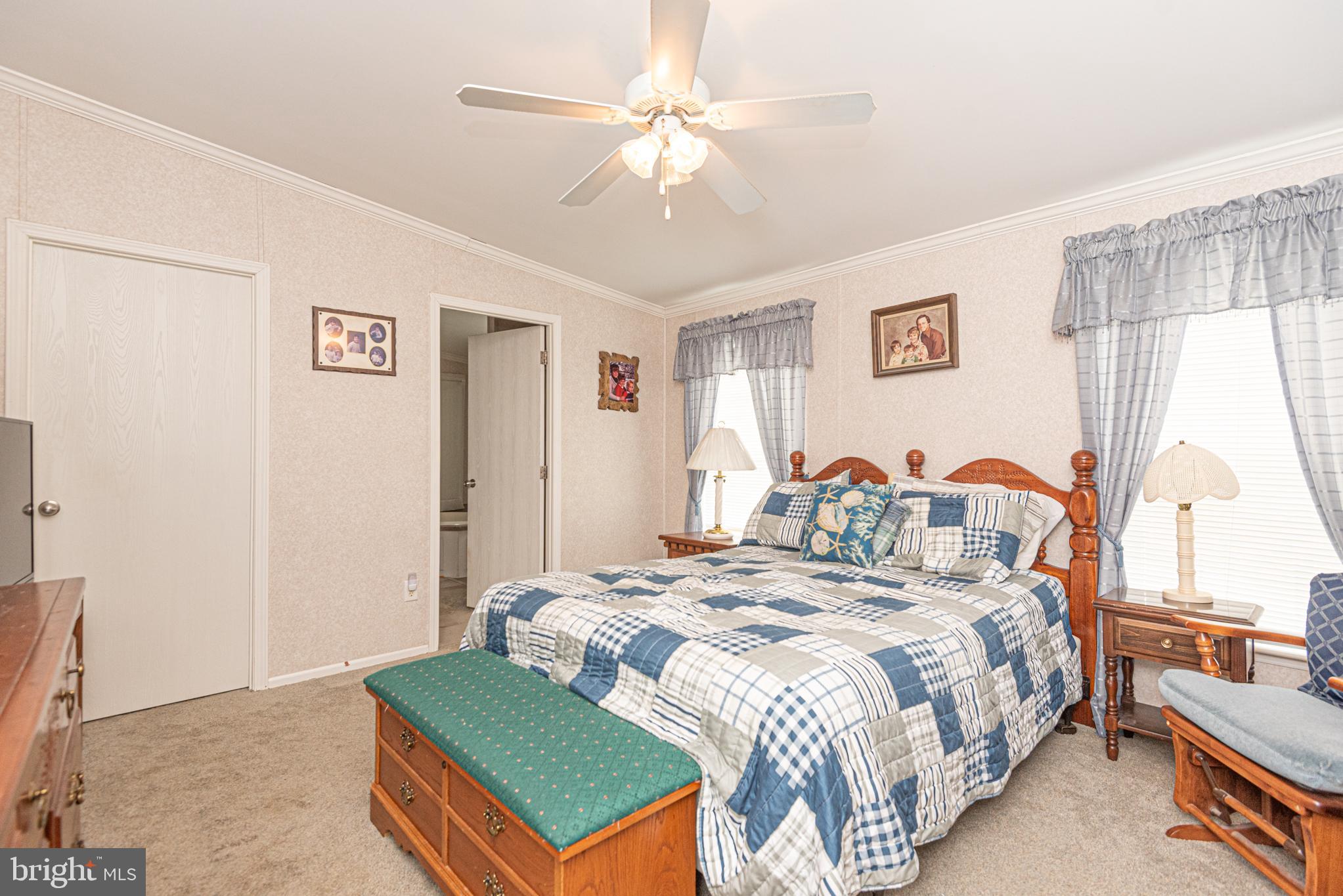 HEBRON WOODS - Residential