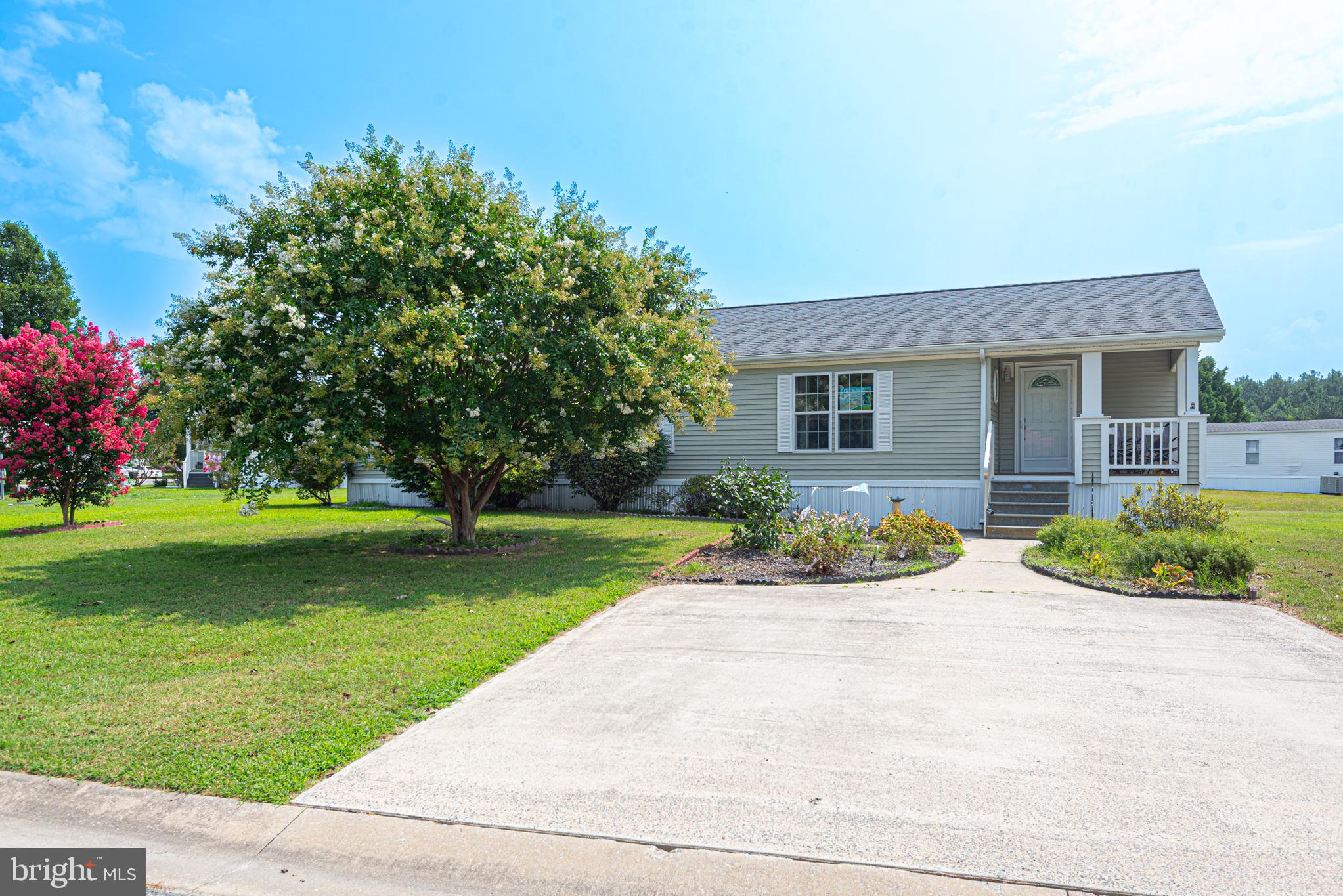 HEBRON WOODS - Residential