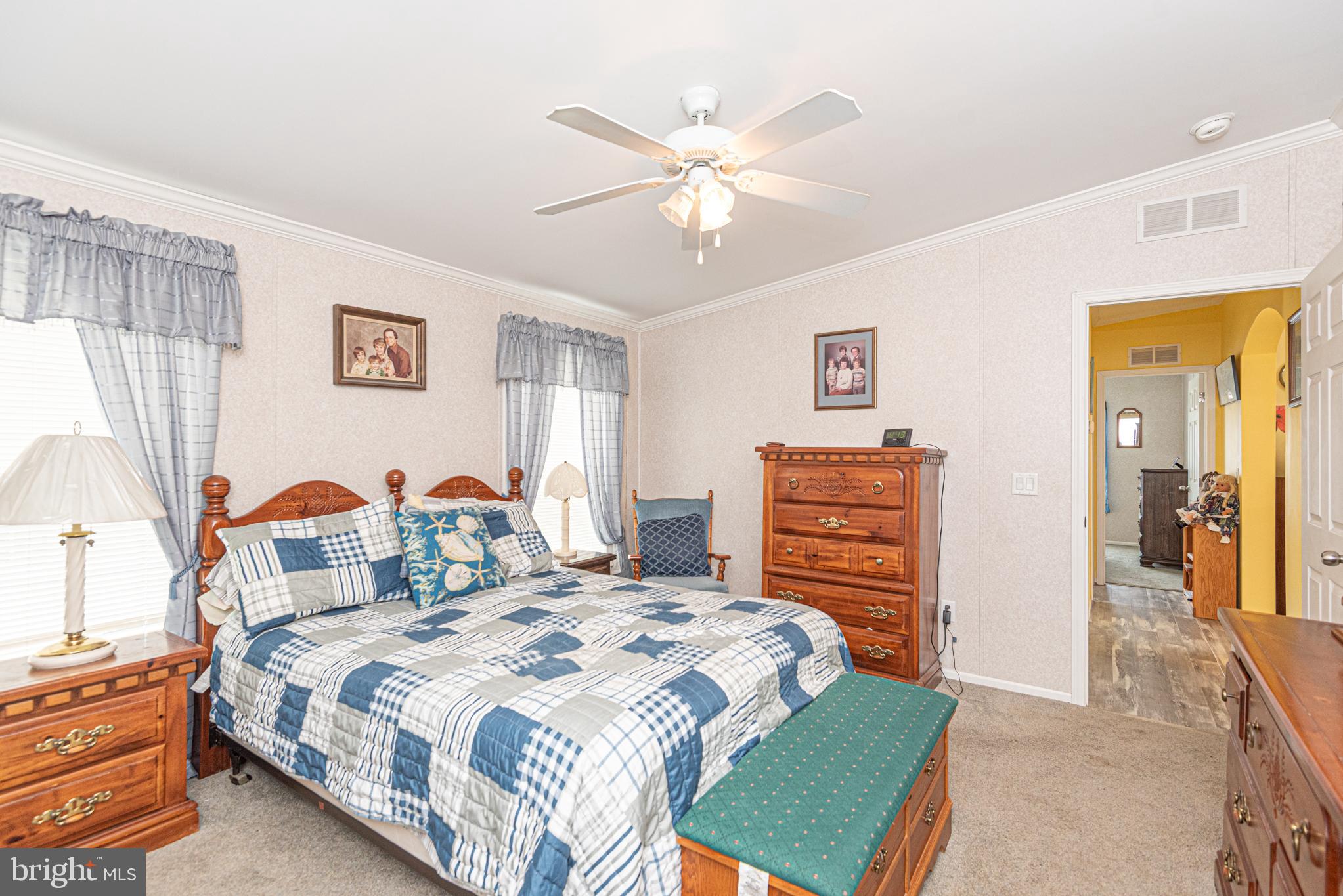 HEBRON WOODS - Residential