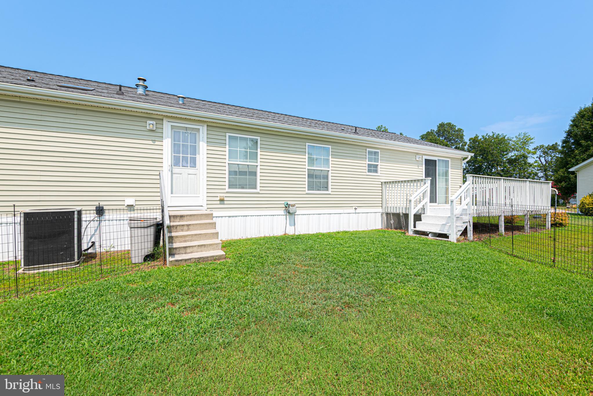 HEBRON WOODS - Residential