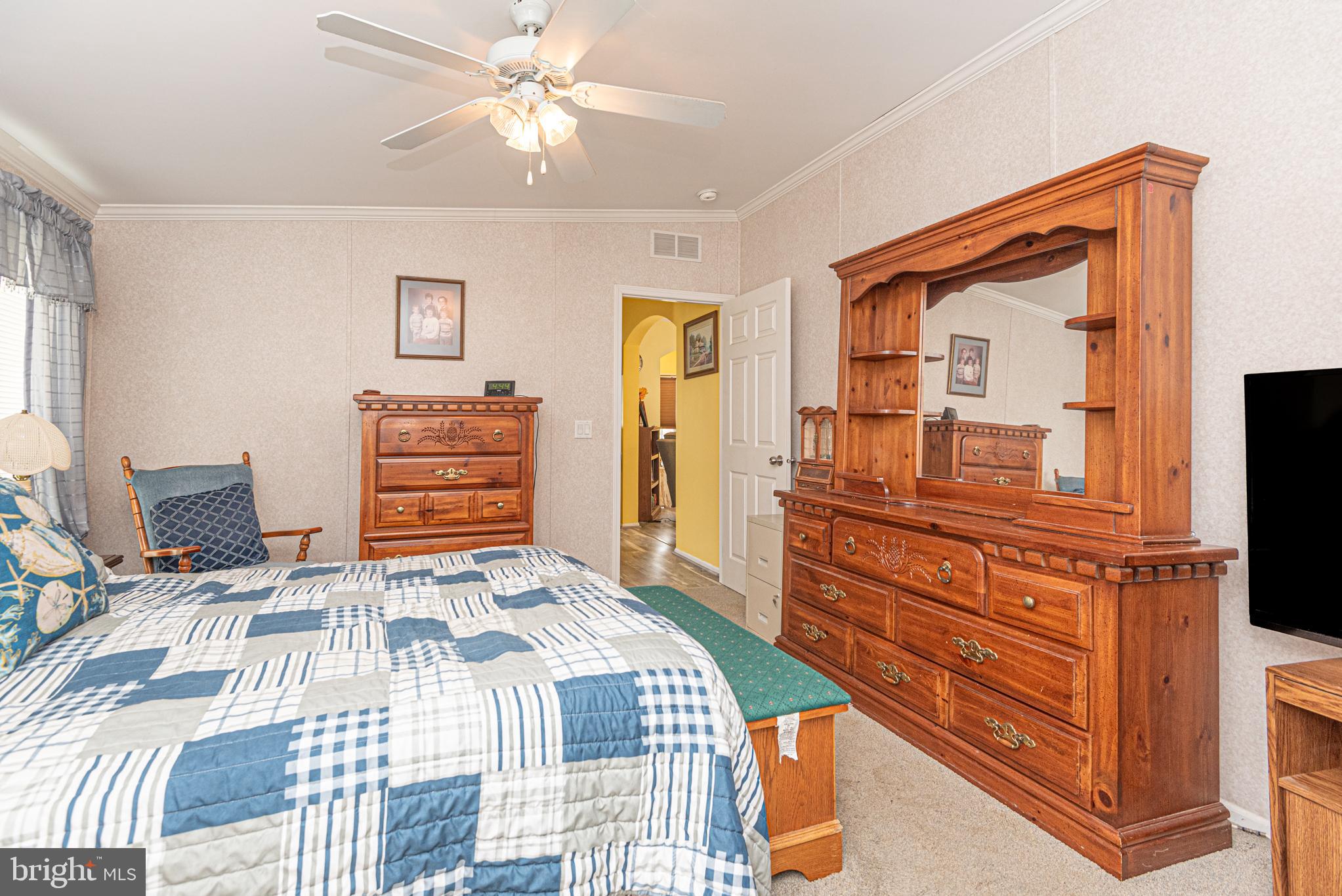 HEBRON WOODS - Residential