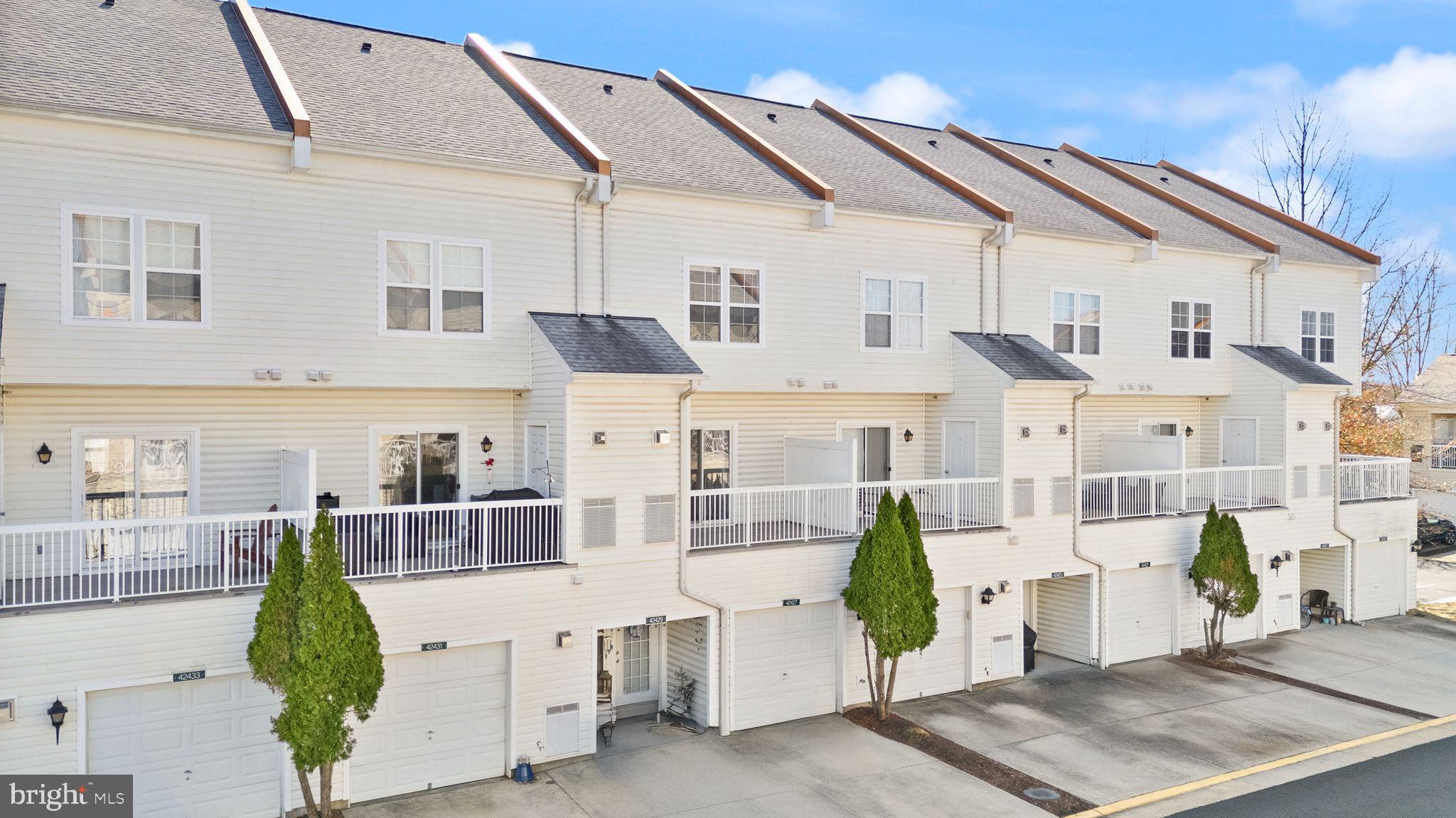 SUMMERFIELD - Residential