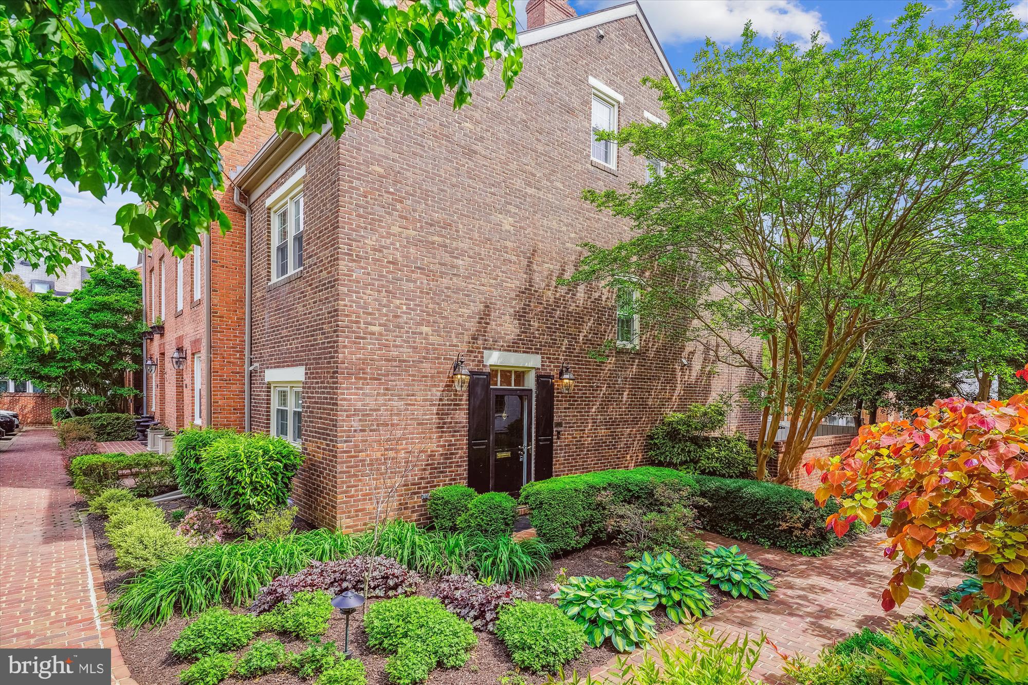 Charming End Townhome in North Old Town’s Coveted Canal Way

Tucked away at the north end of Old Town in the sought-after Canal Way community, this freshly painted light-filled, three-level end-unit townhome offers the perfect blend of charm, functionality, and unbeatable location. With assigned parking space #10 and additional street parking for guests, convenience starts the moment you arrive.

The main level features a beautifully updated kitchen and an open-concept dining and living area centered around a cozy wood-burning fireplace. French doors lead to a private Georgetown-style patio—an ideal setting for al fresco dining, barbecues, or simply relaxing with friends.

Upstairs, the second floor includes a spacious primary bedroom with an en suite bath, a second bedroom with built-in bookcases, and a second full bathroom conveniently located in the hallway. The top-level loft with a large skylight offers incredible flexibility—use it as a third bedroom, home office, or family room. This level also features a generous walk-in master closet, in-unit washer and dryer, and access to a large crawl space that provides ample room for storage.

Enjoy walkable access to neighborhood favorites like Trader Joe’s, Harris Teeter, Hank’s Oyster Bar, and the vibrant shops and restaurants of Old Town. Outdoor lovers will appreciate being just a few blocks from the Potomac River and Mt. Vernon Trail. Commuters will love the proximity to Braddock Metro, King St. Metro, Reagan National Airport, and the GW Parkway—just a few mins from DC!

This is the perfect retreat for anyone looking to enjoy the best of Old Town living with modern comforts and timeless style.  To Apply please go to Long  & Foster main website -> Rentals and Apply!