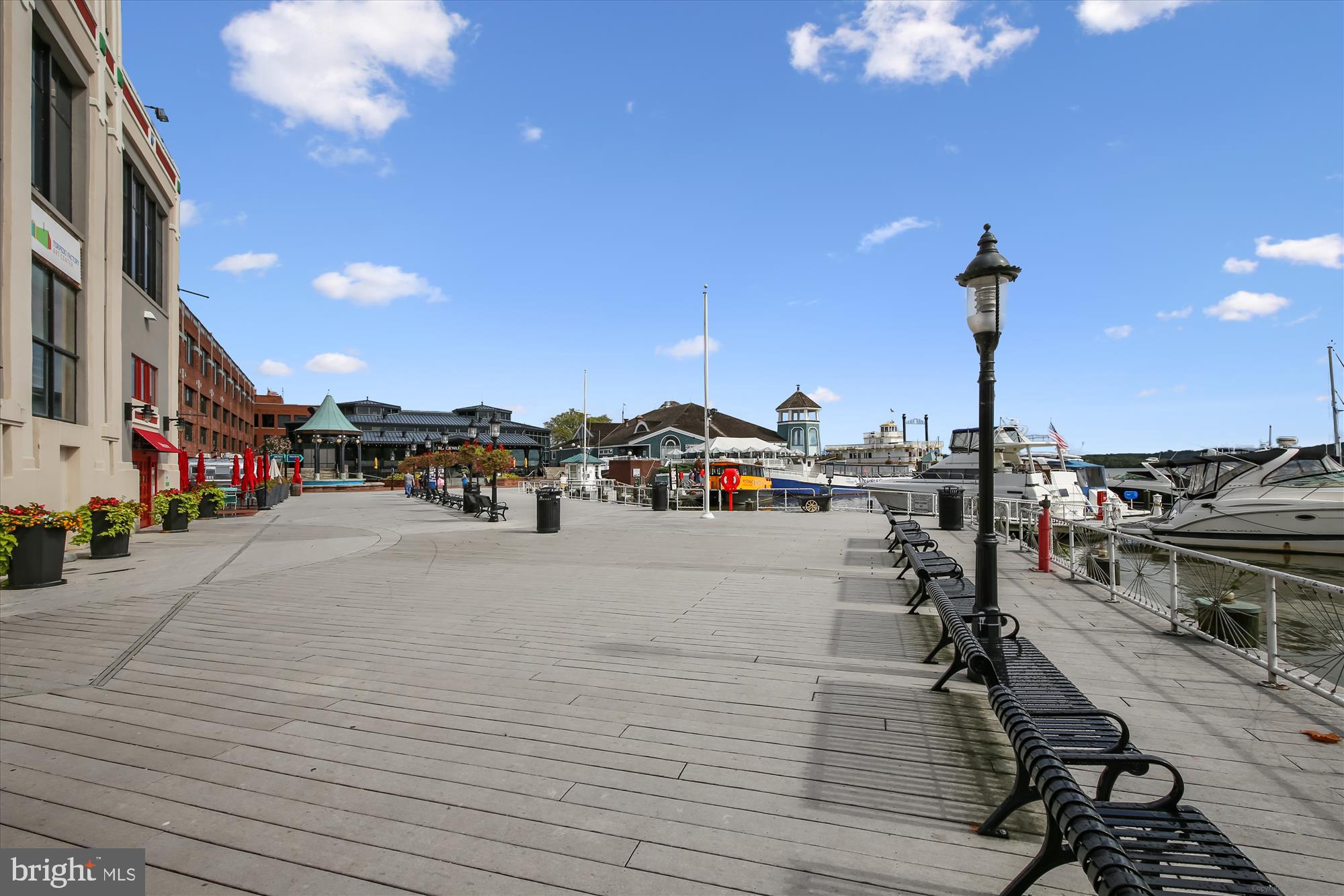 CANAL WAY - Residential Lease