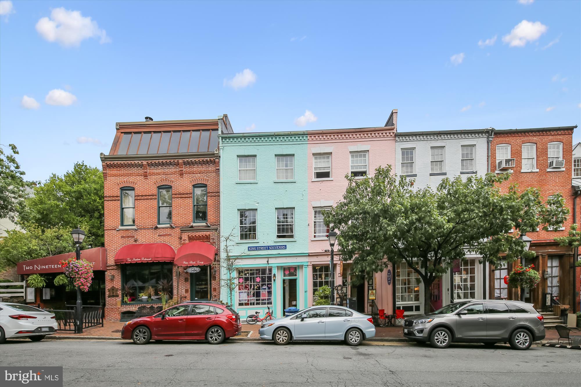 CANAL WAY - Residential Lease