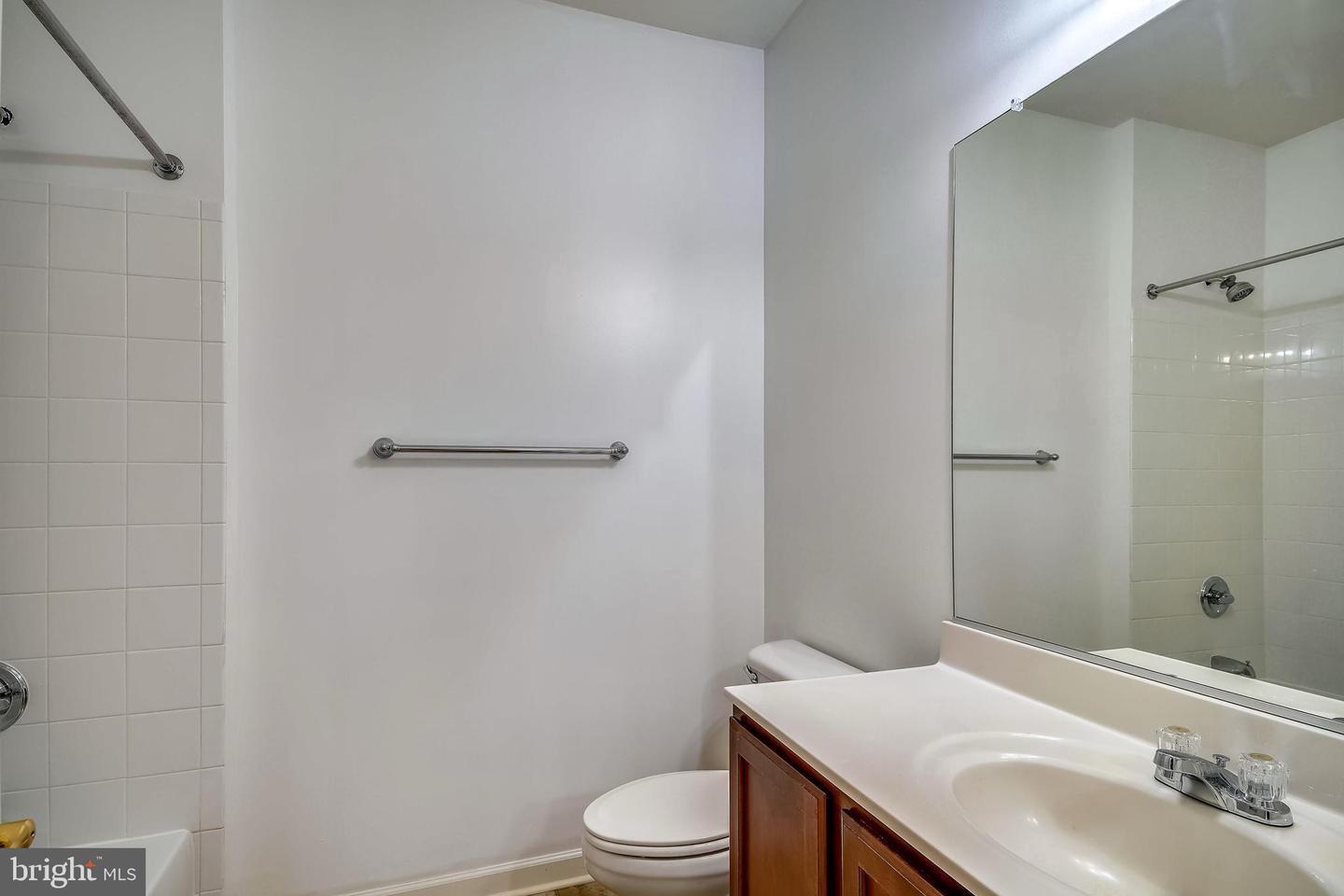 THE ADDISON AT ST PAUL - Residential