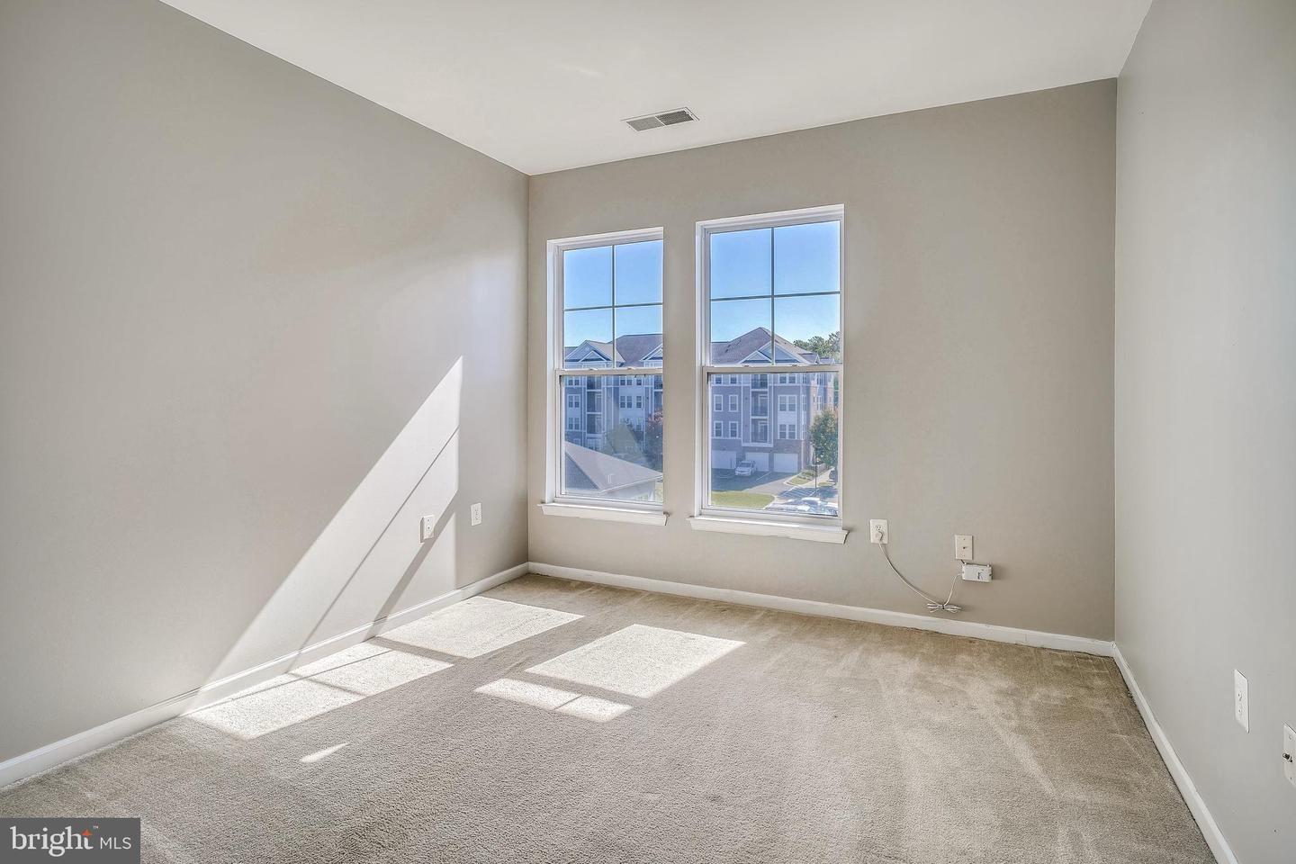 THE ADDISON AT ST PAUL - Residential