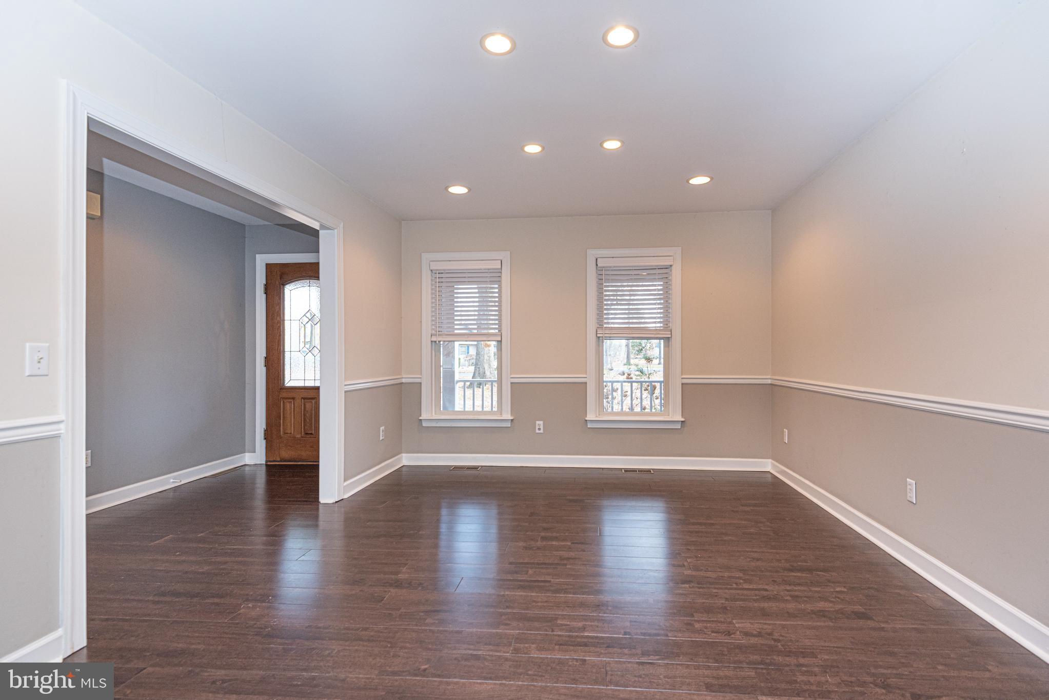 MALLARD CREEK - Residential