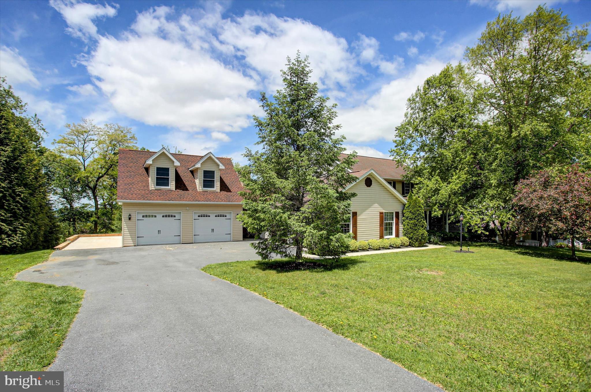 WOODCREST - Residential