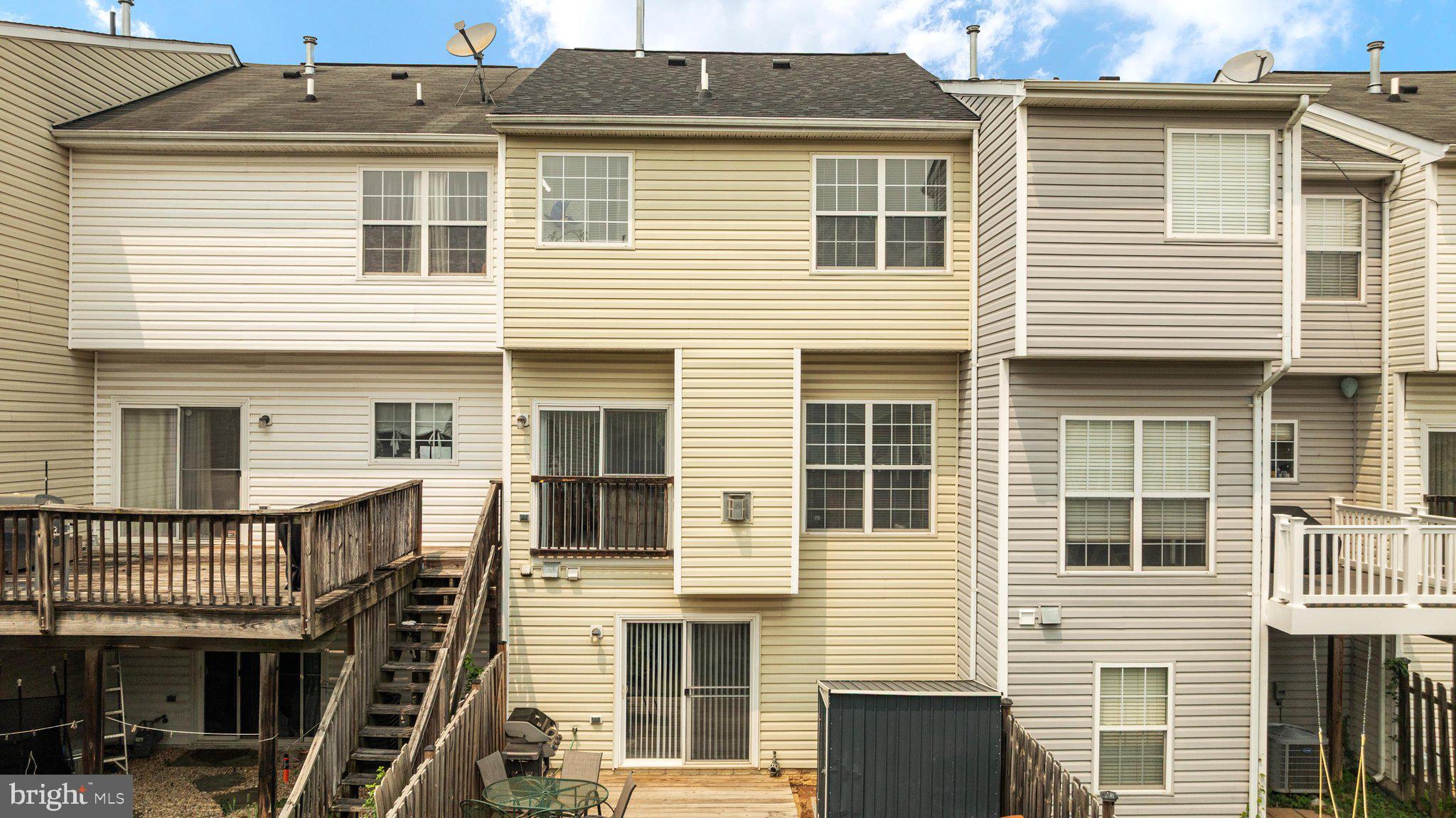 LEE'S RIDGE - Residential
