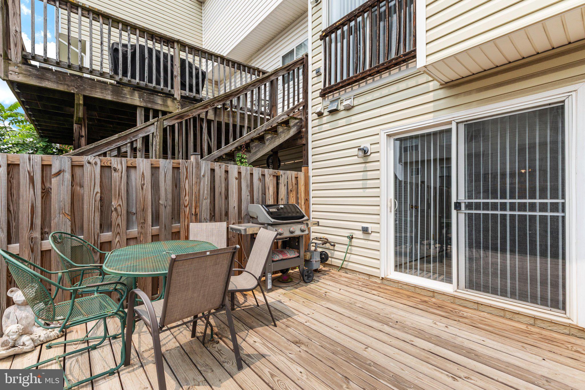 LEE'S RIDGE - Residential