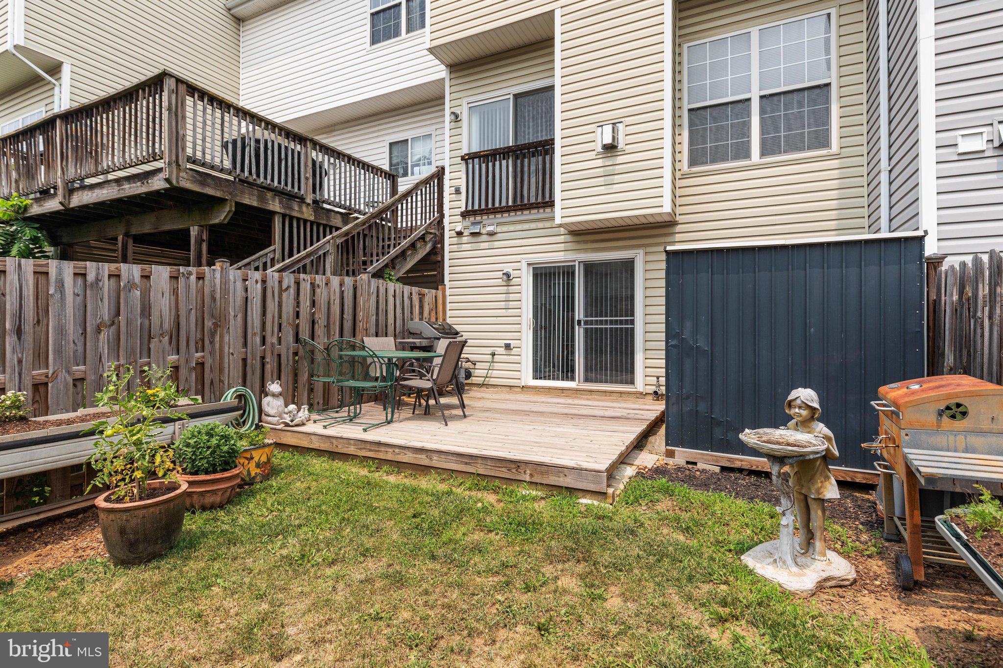 LEE'S RIDGE - Residential