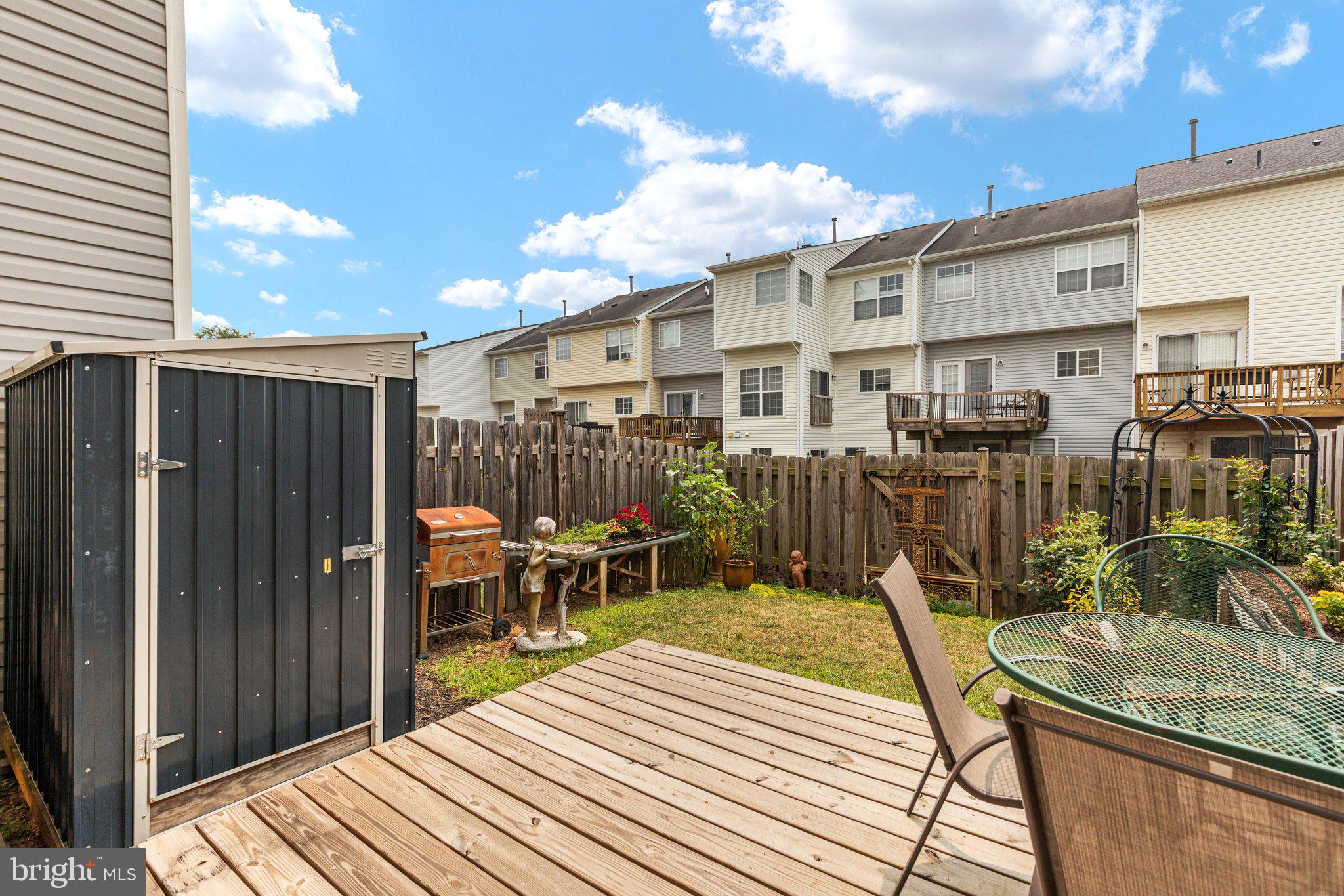 LEE'S RIDGE - Residential