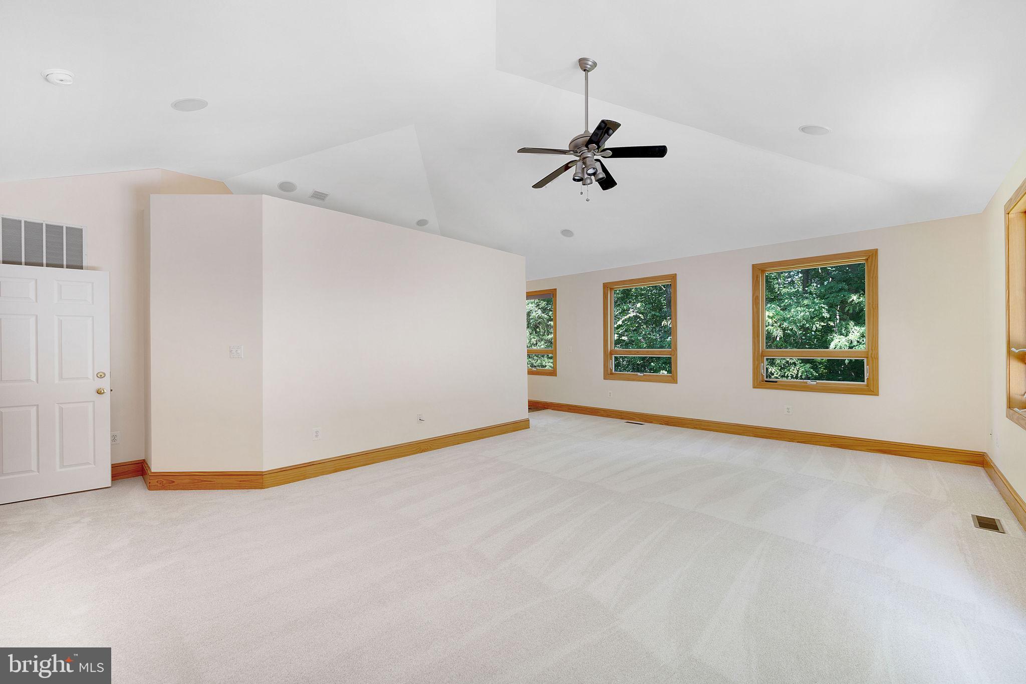 GOOSE CREEK FARMS - Commercial Sale