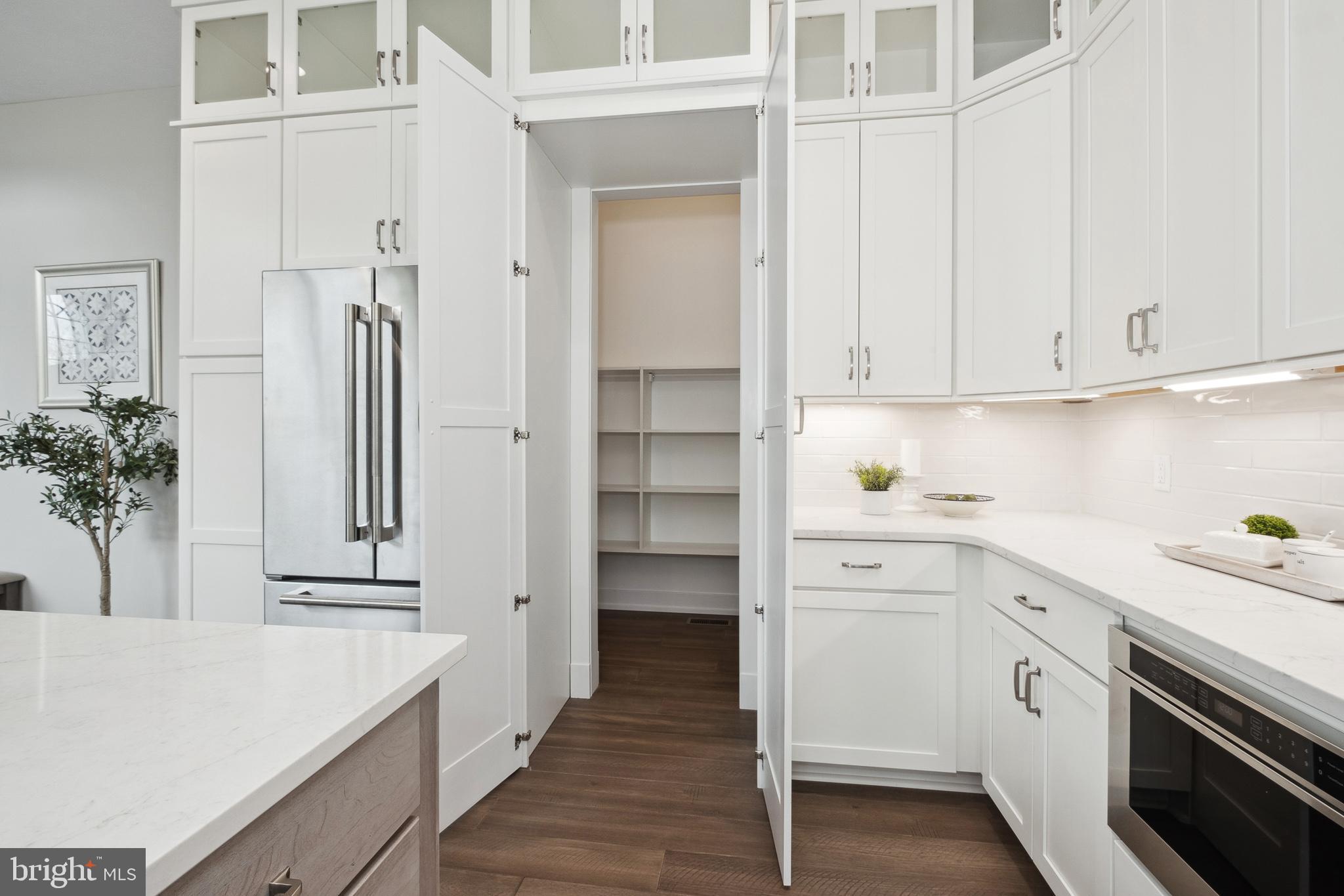 ENCLAVE AT GROVE - Residential