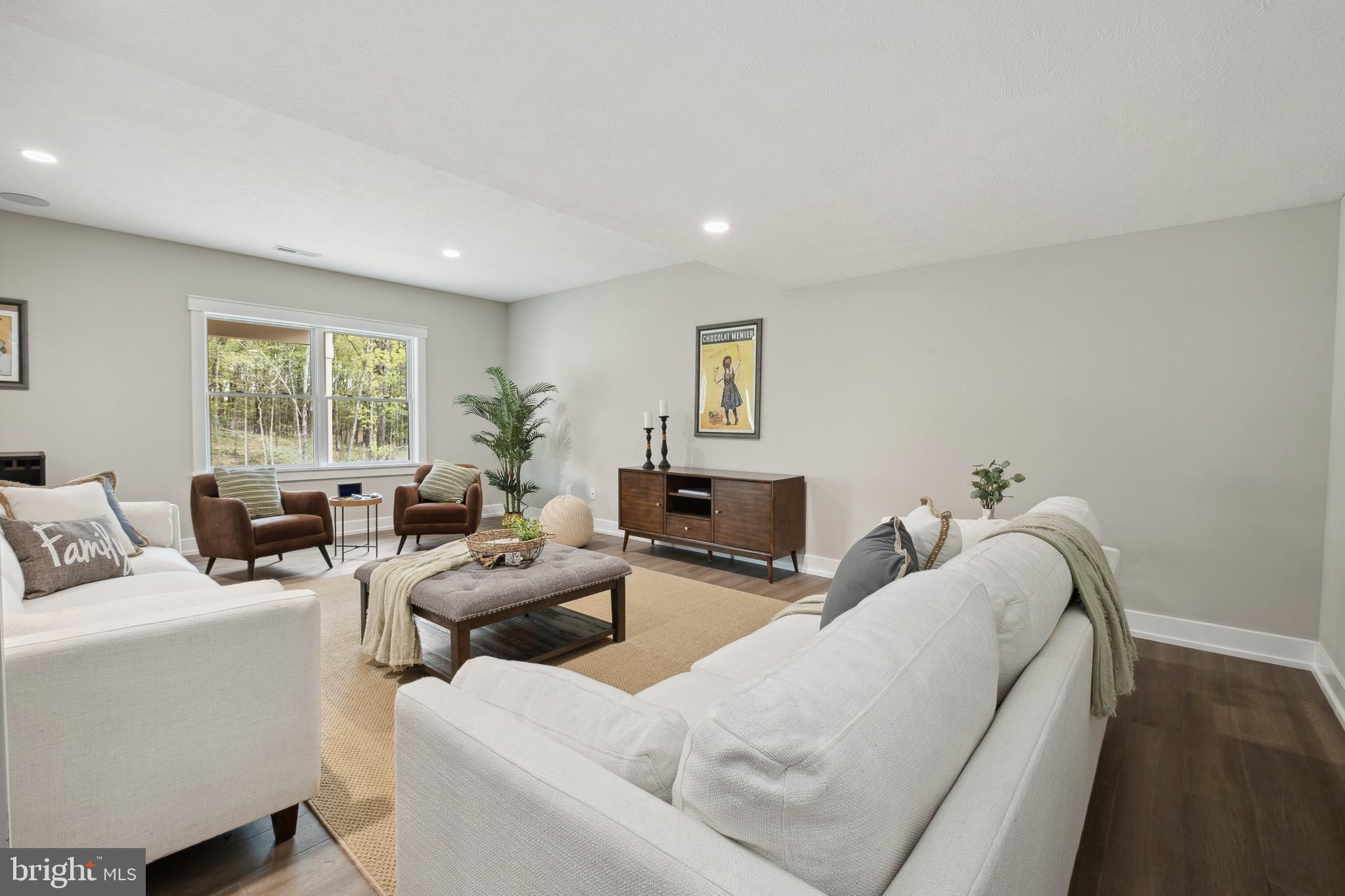 ENCLAVE AT GROVE - Residential