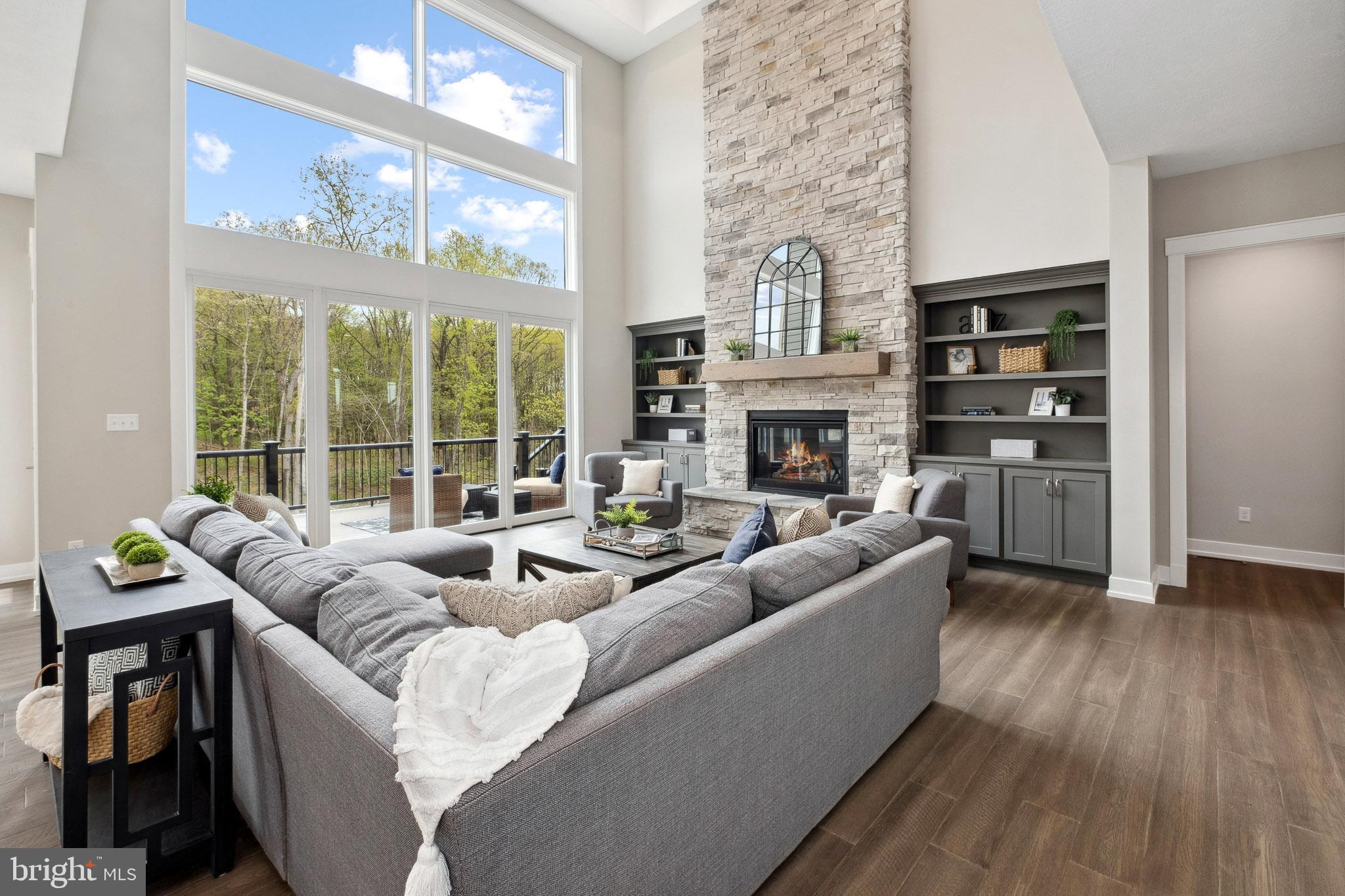 ENCLAVE AT GROVE - Residential