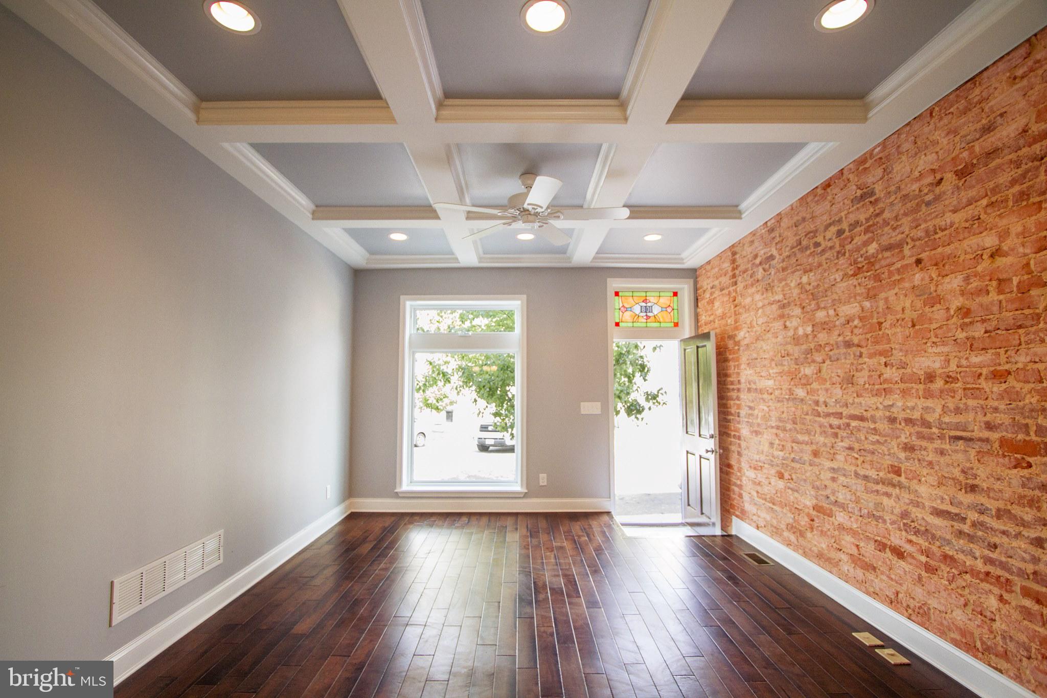 HIGHLANDTOWN - Residential