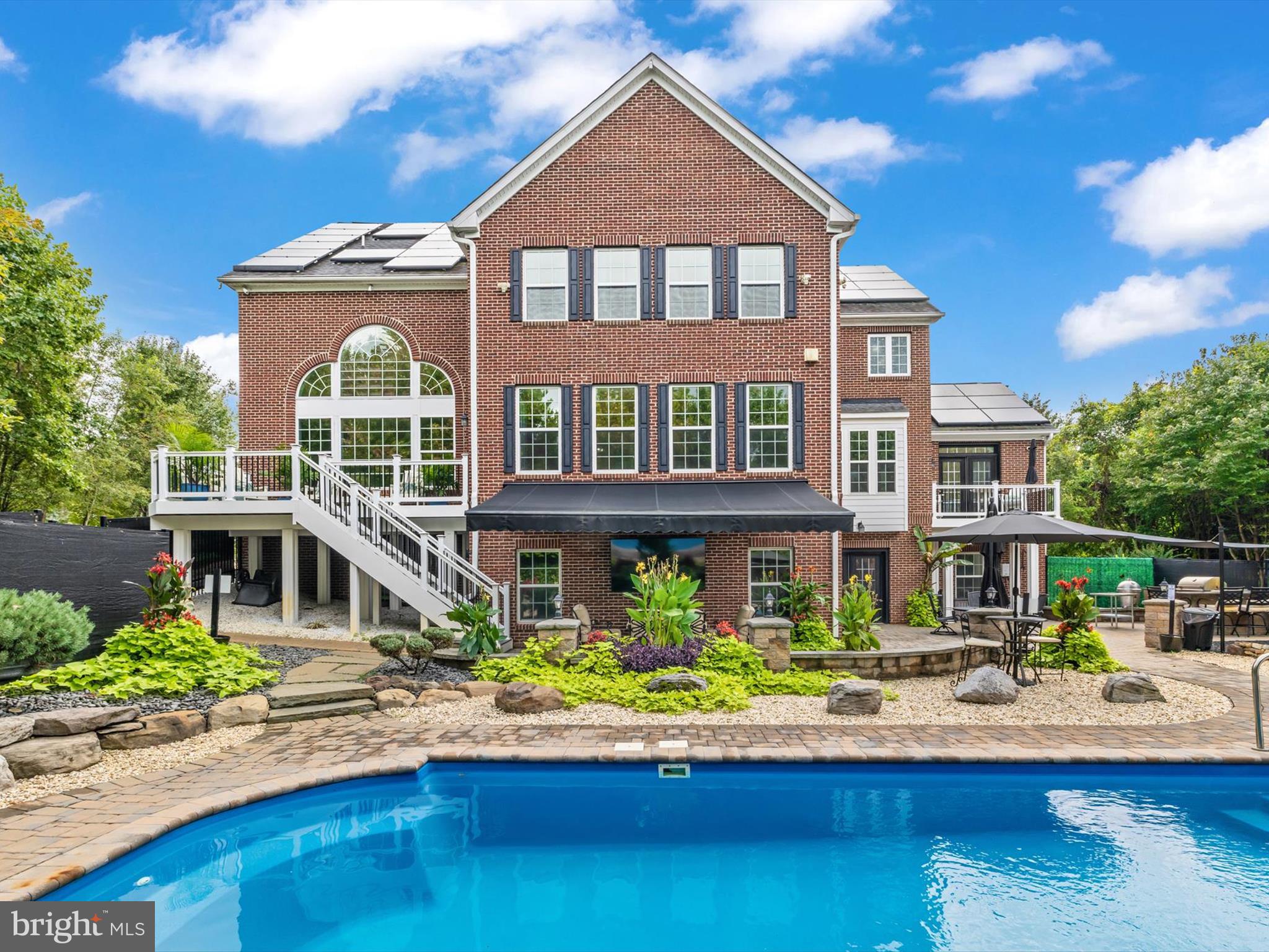 STRATFORD ESTATES - Residential