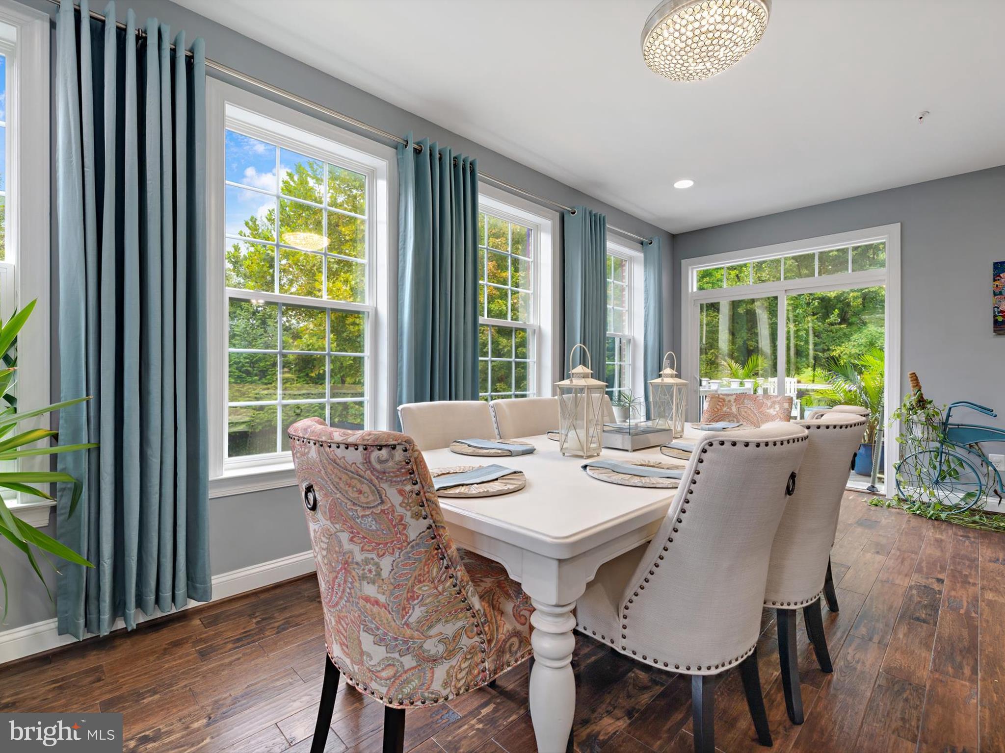 STRATFORD ESTATES - Residential