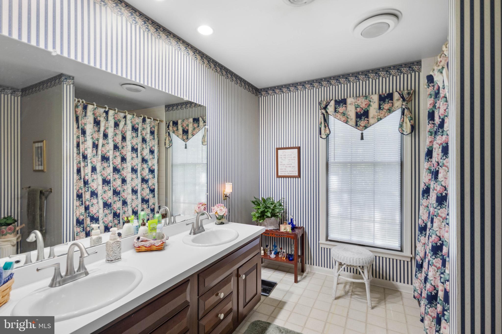 OLDE MILL - Residential