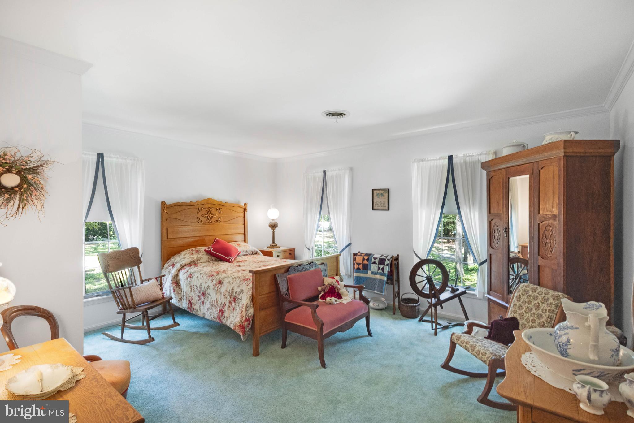 OLDE MILL - Residential