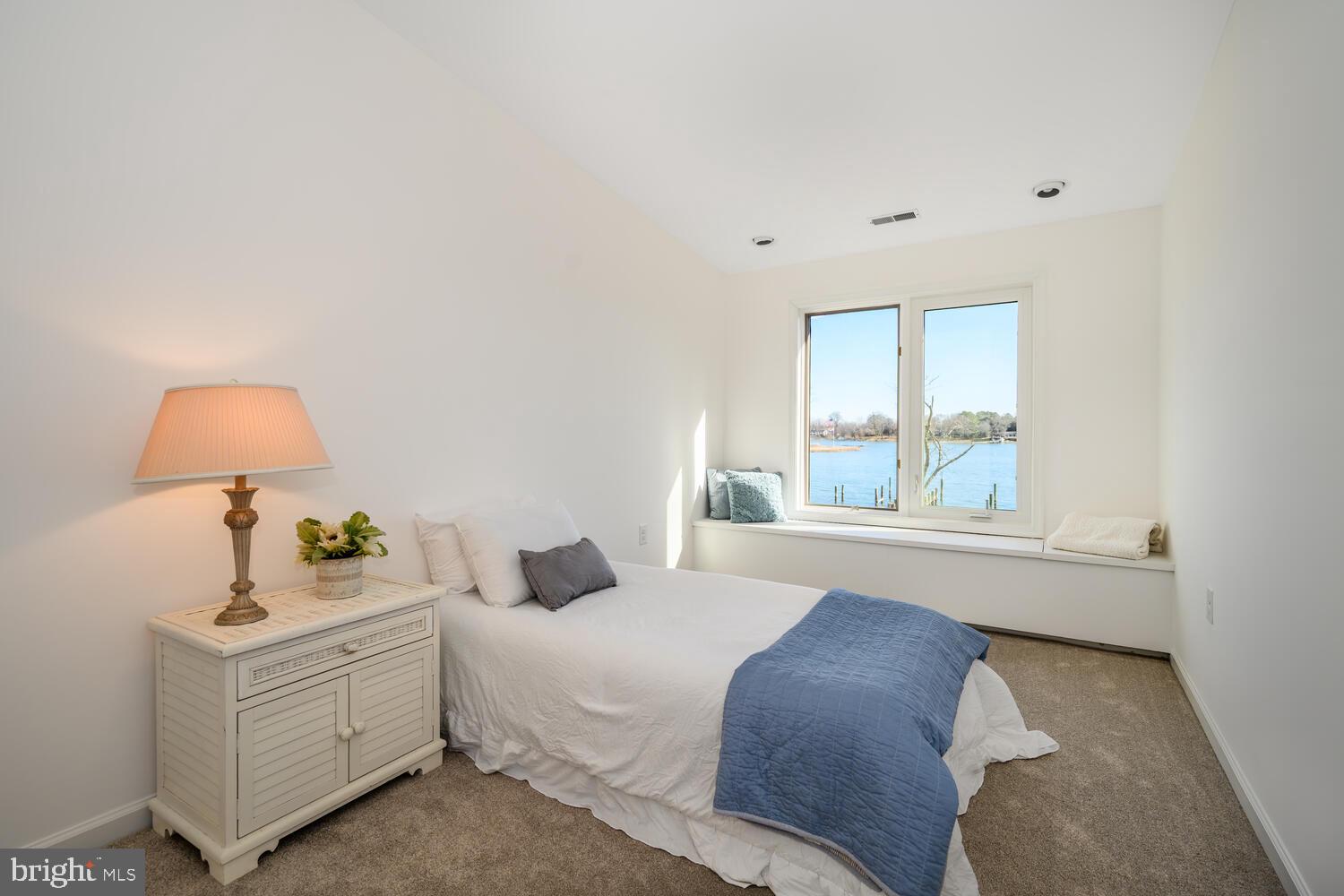 PROSPECT BAY - Residential