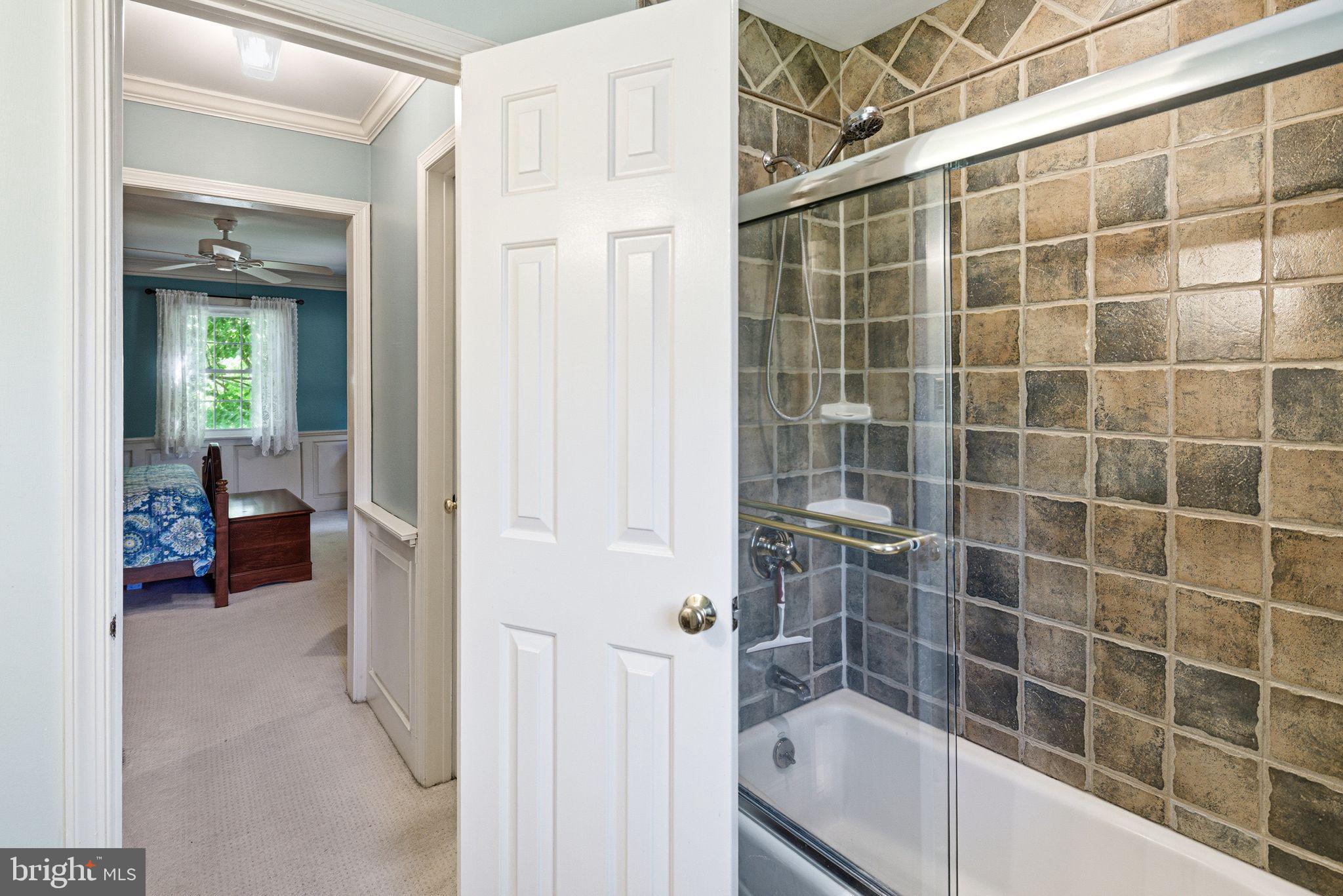 BUCKLAND VALLEY EG - Residential