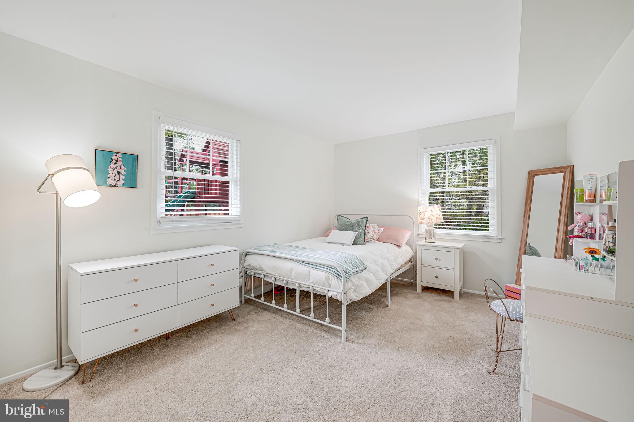 ROLLING VALLEY - Residential