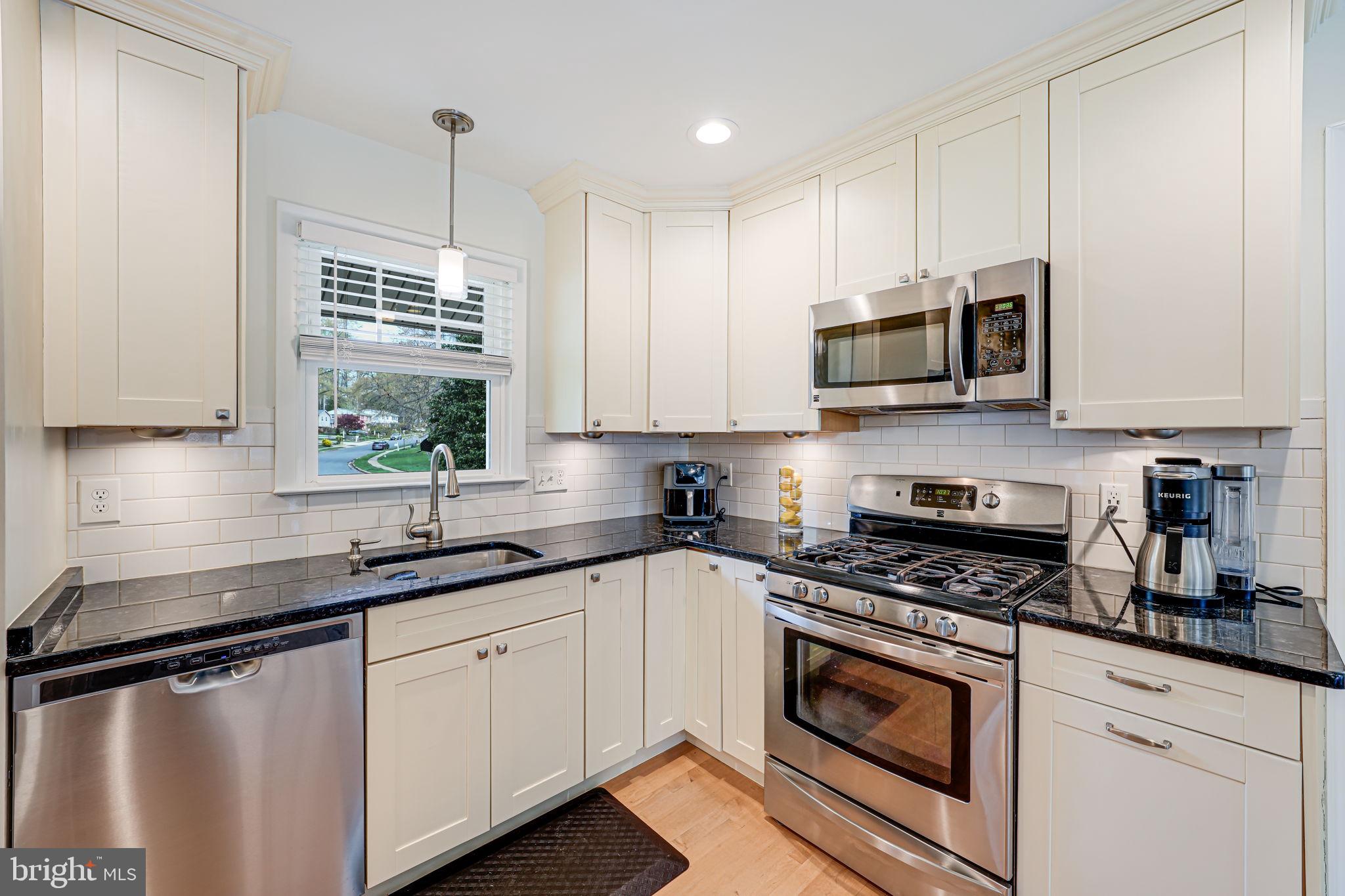 ROLLING VALLEY - Residential