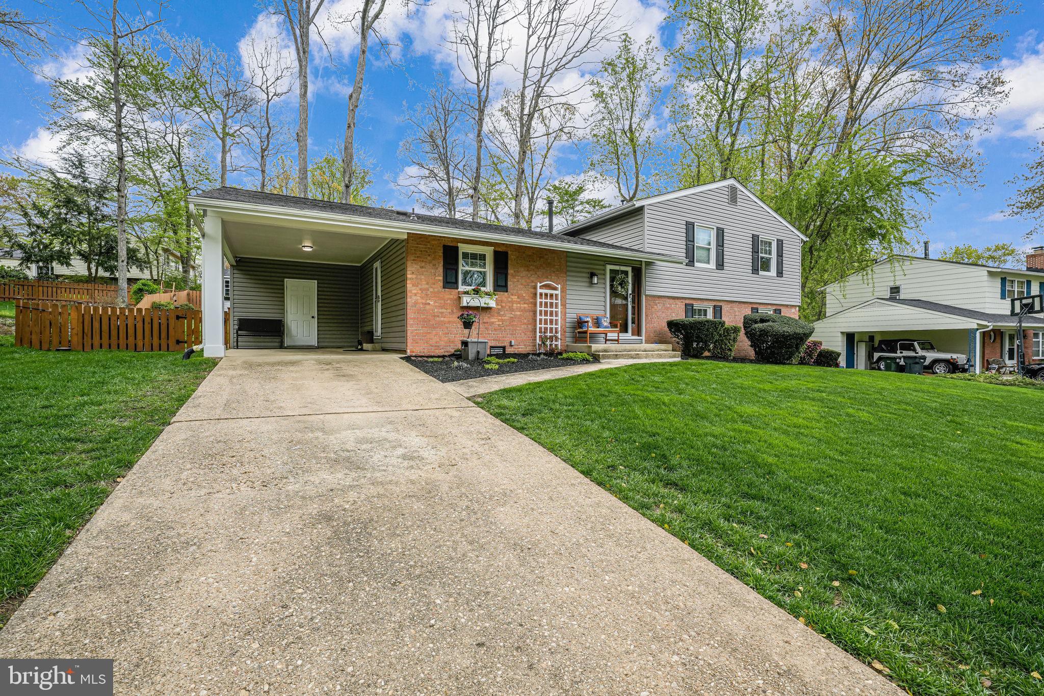 ROLLING VALLEY - Residential