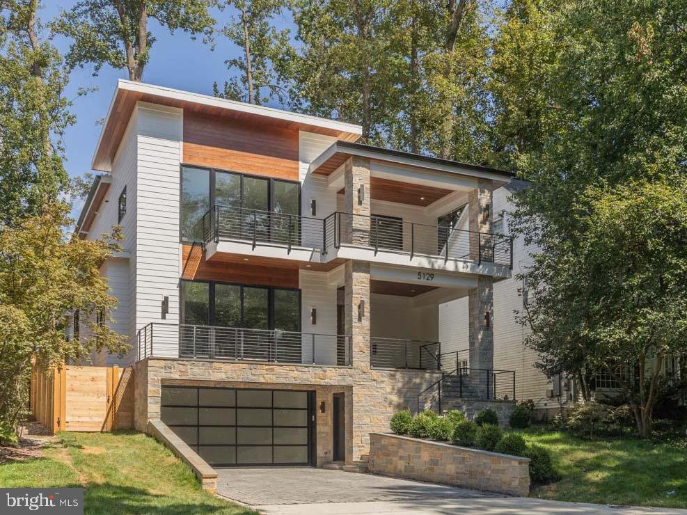 GLEN ECHO HEIGHTS - Residential