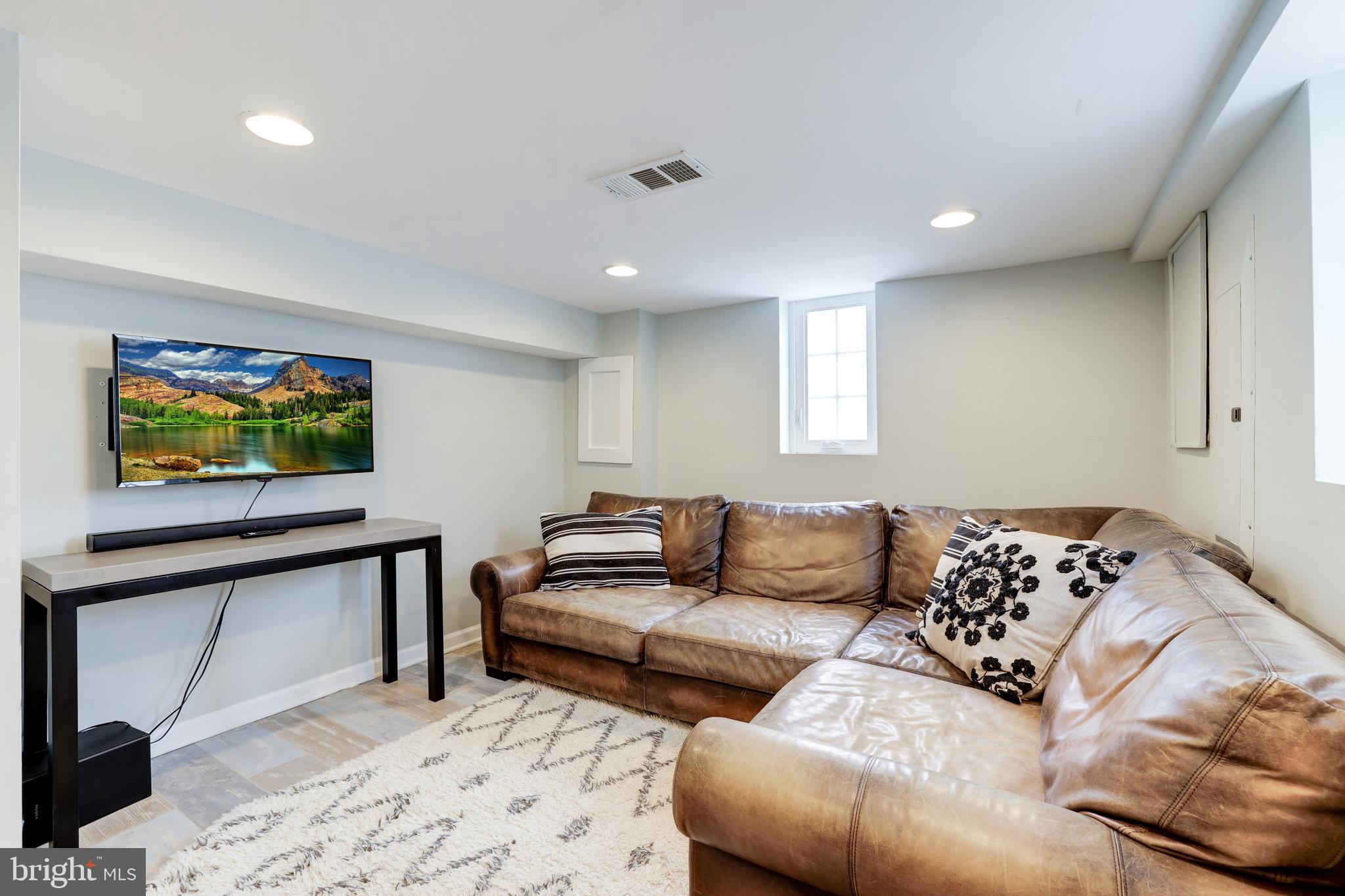 CHERRYDALE - Residential