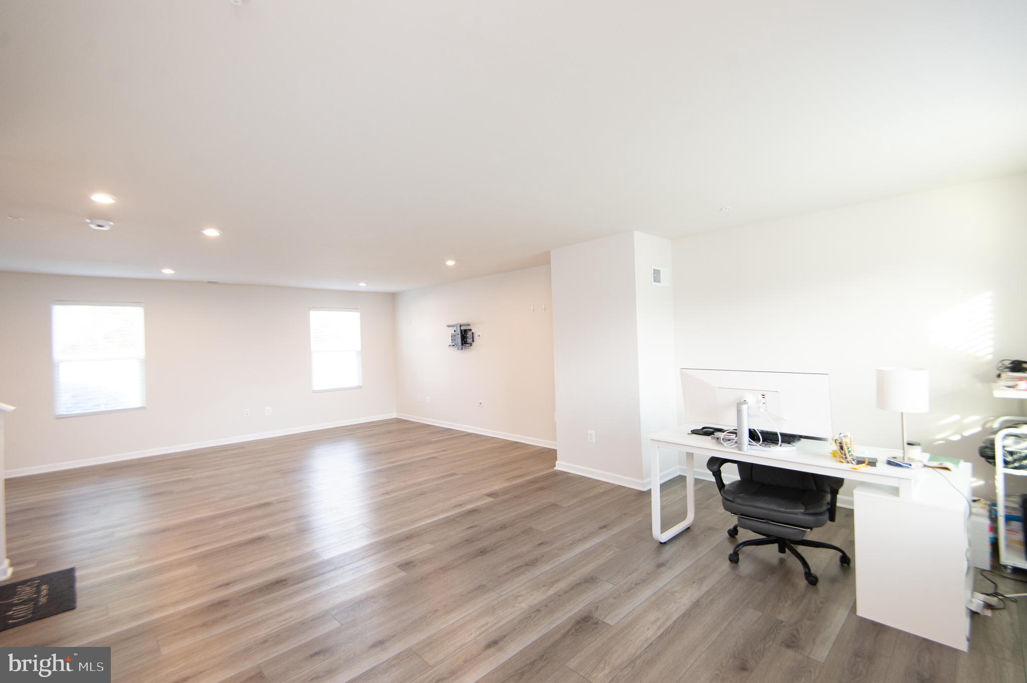 HERON POINT - Residential
