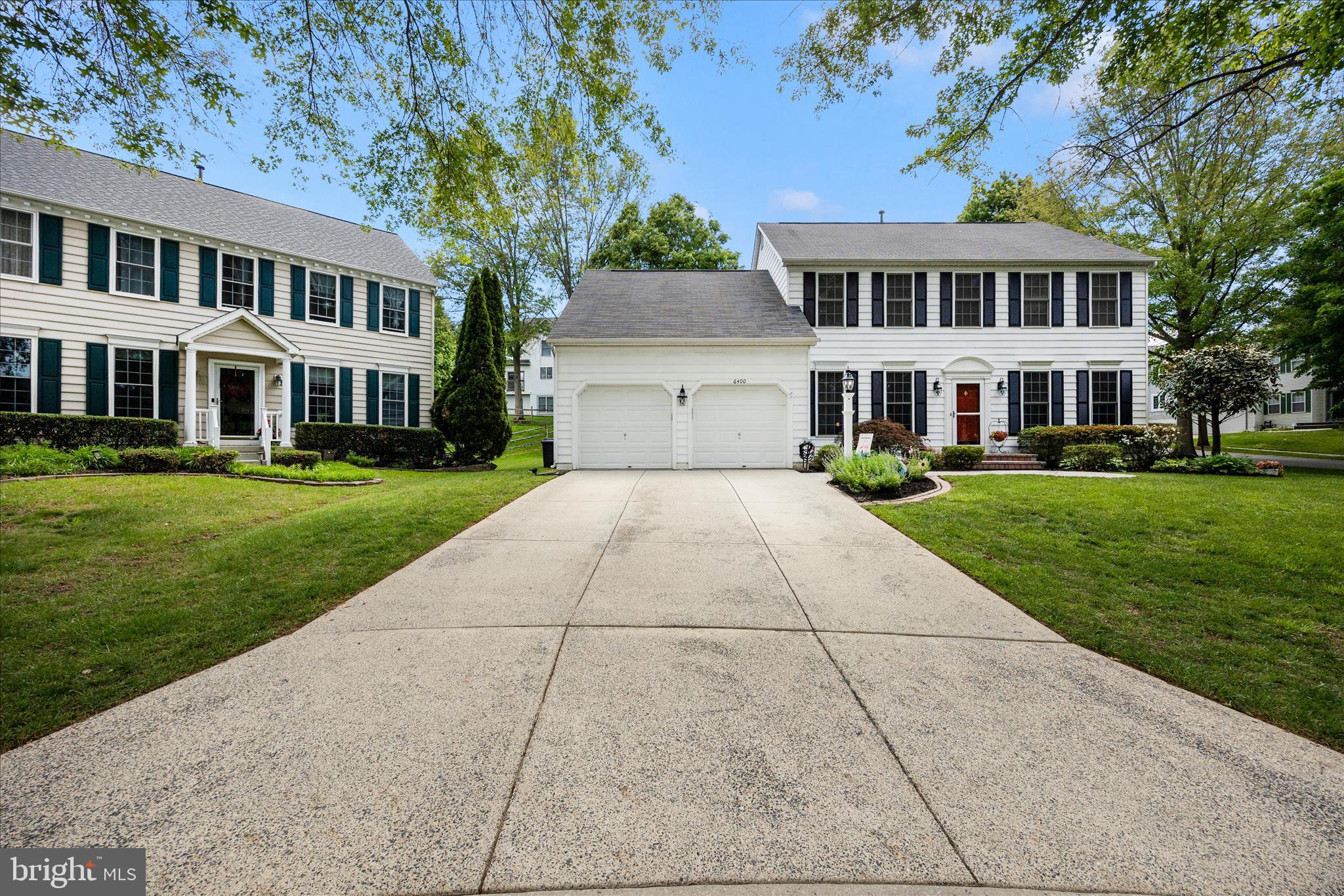 RIVER HILL - Residential