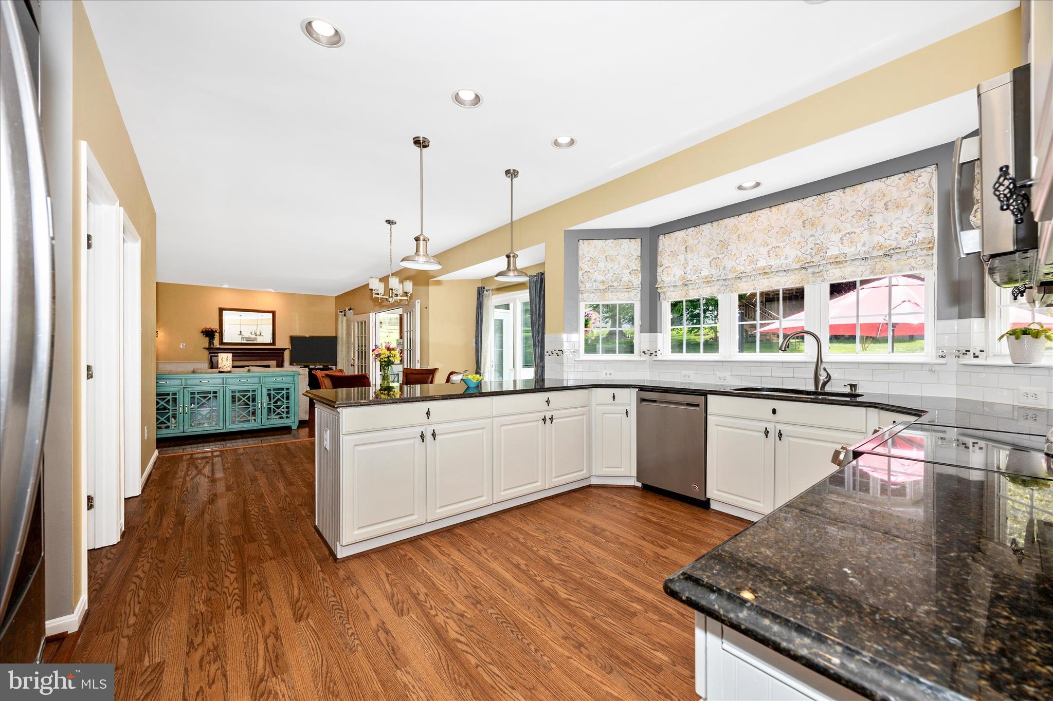 RIVER HILL - Residential