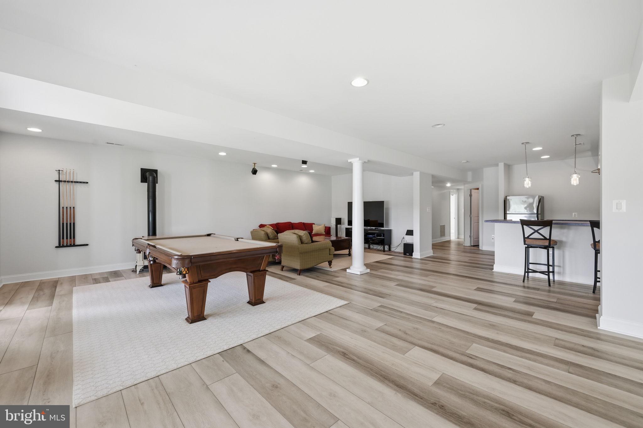 WHITNEYS LANDING - Residential