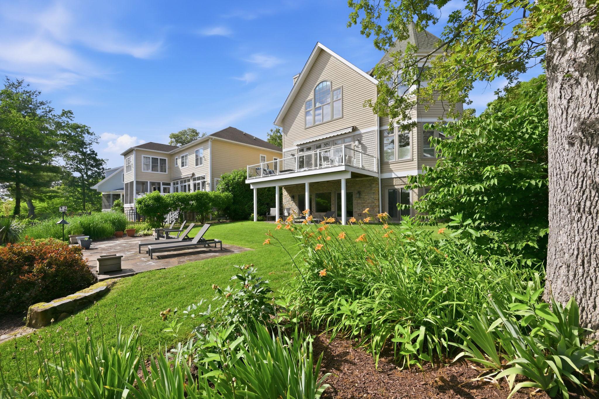 WHITNEYS LANDING - Residential