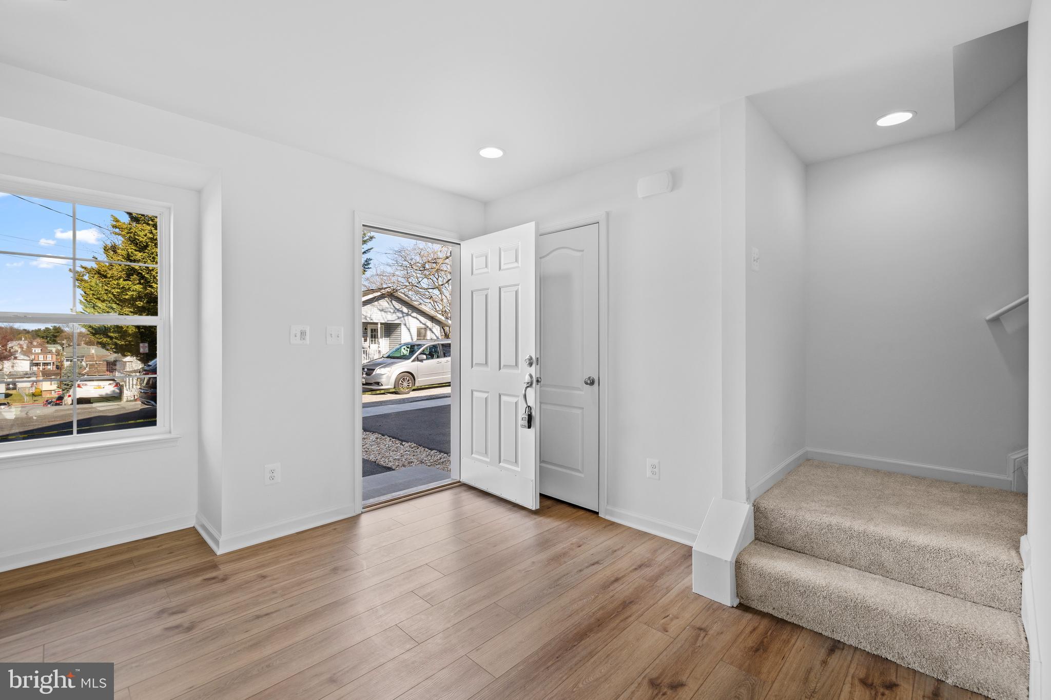 BURHANS VILLAGE - Residential Lease